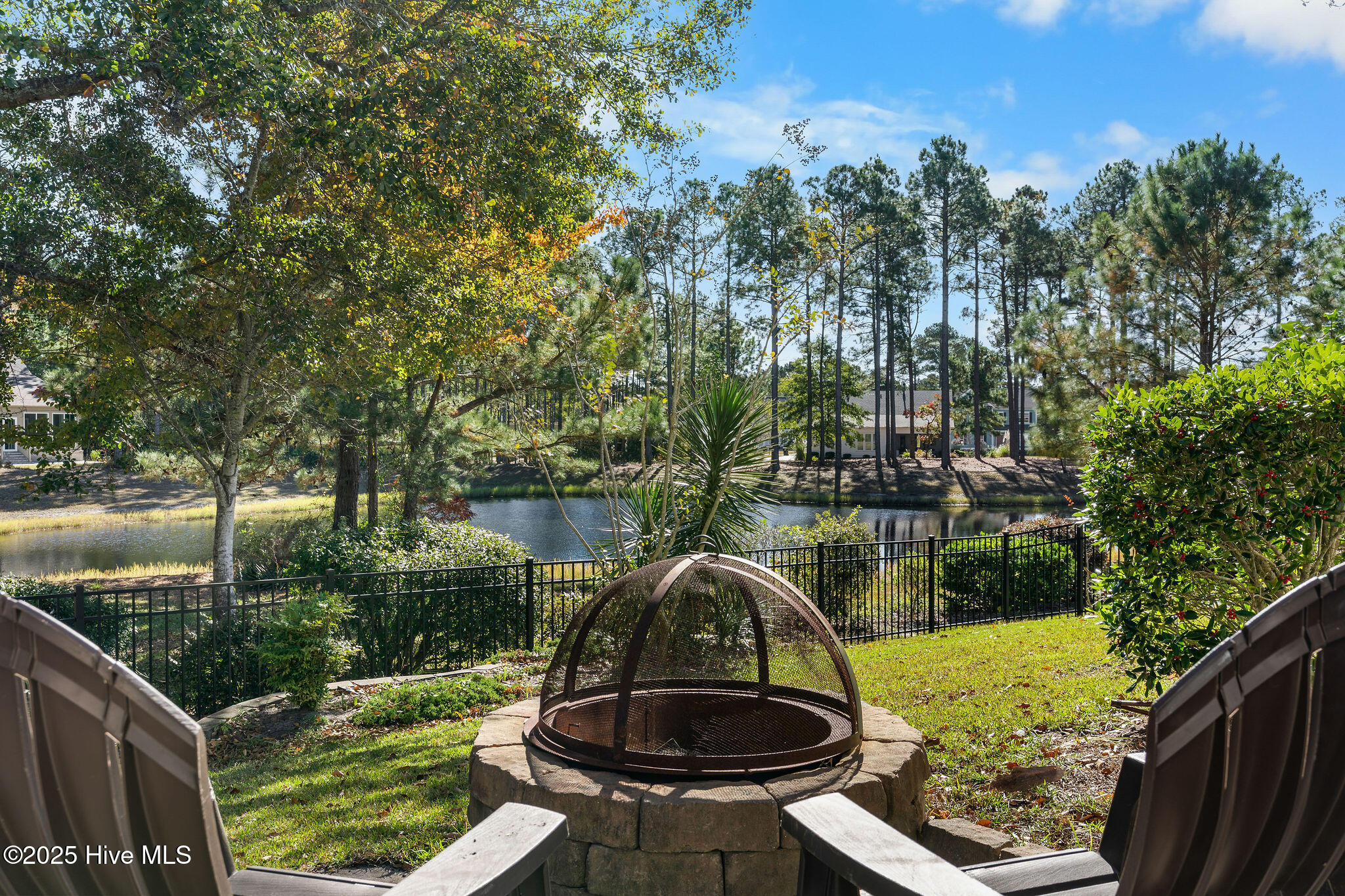 100542530 | Photo 22