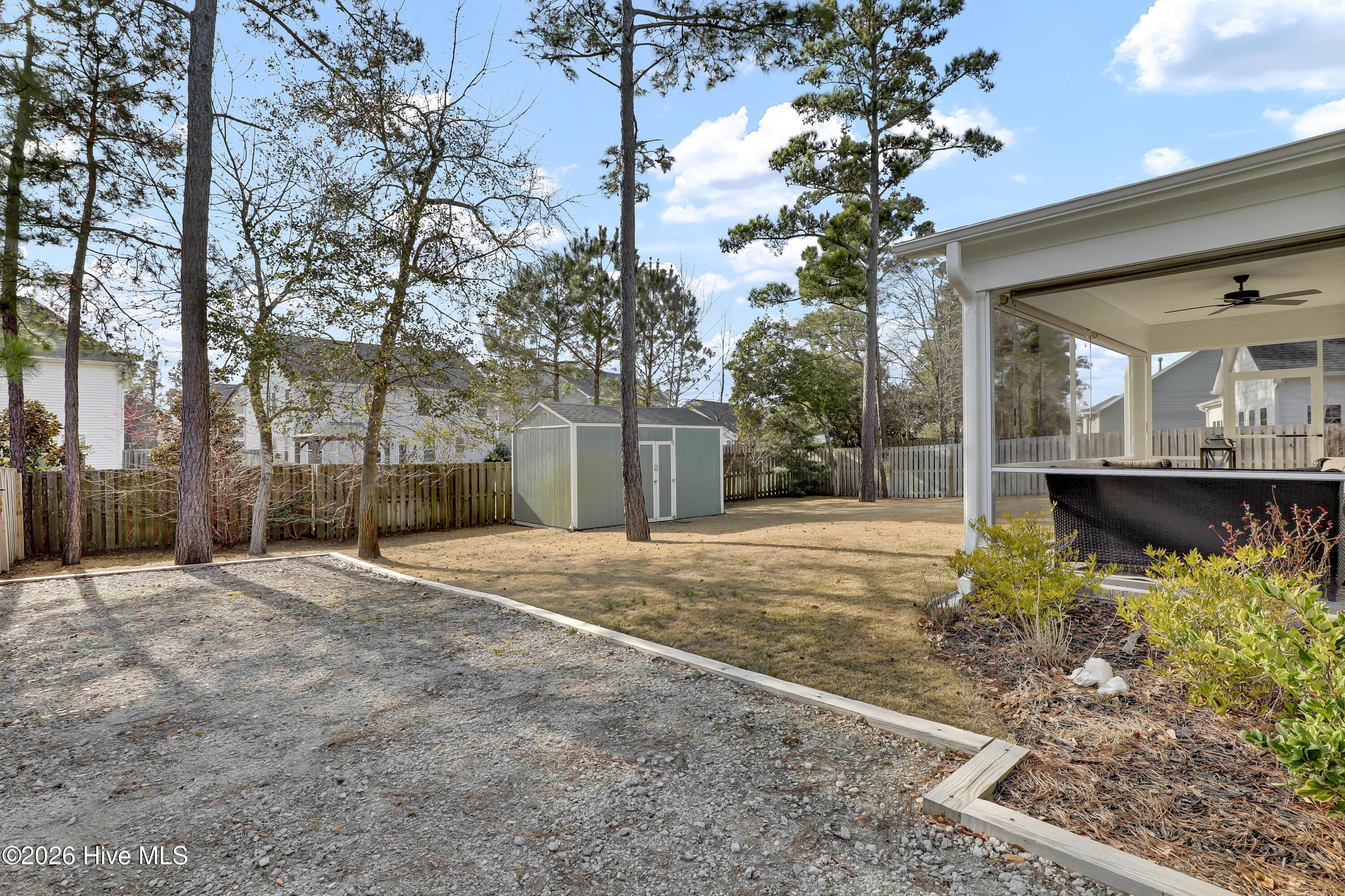 100558429 | Photo 19