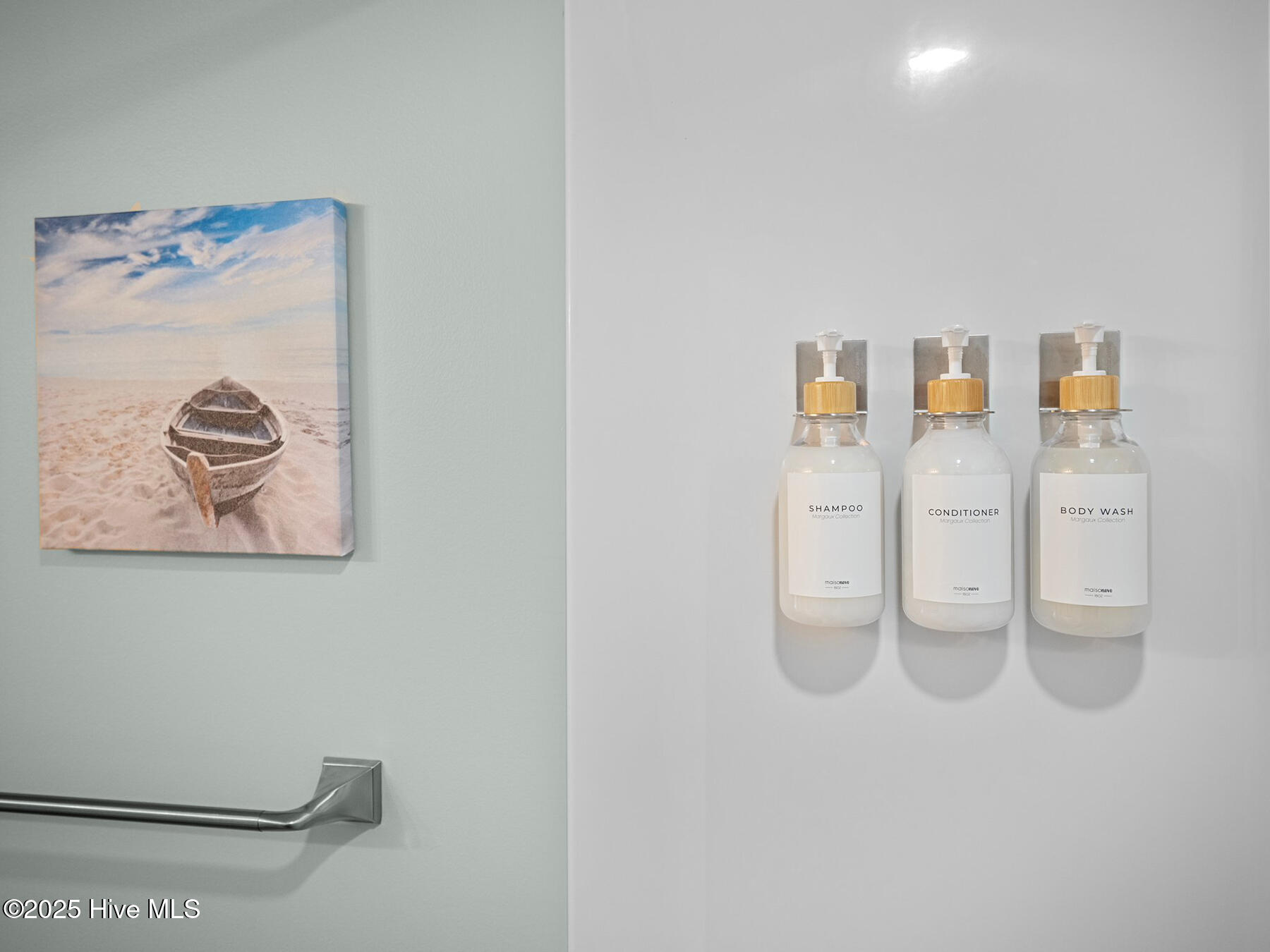 100518726 | Photo 25