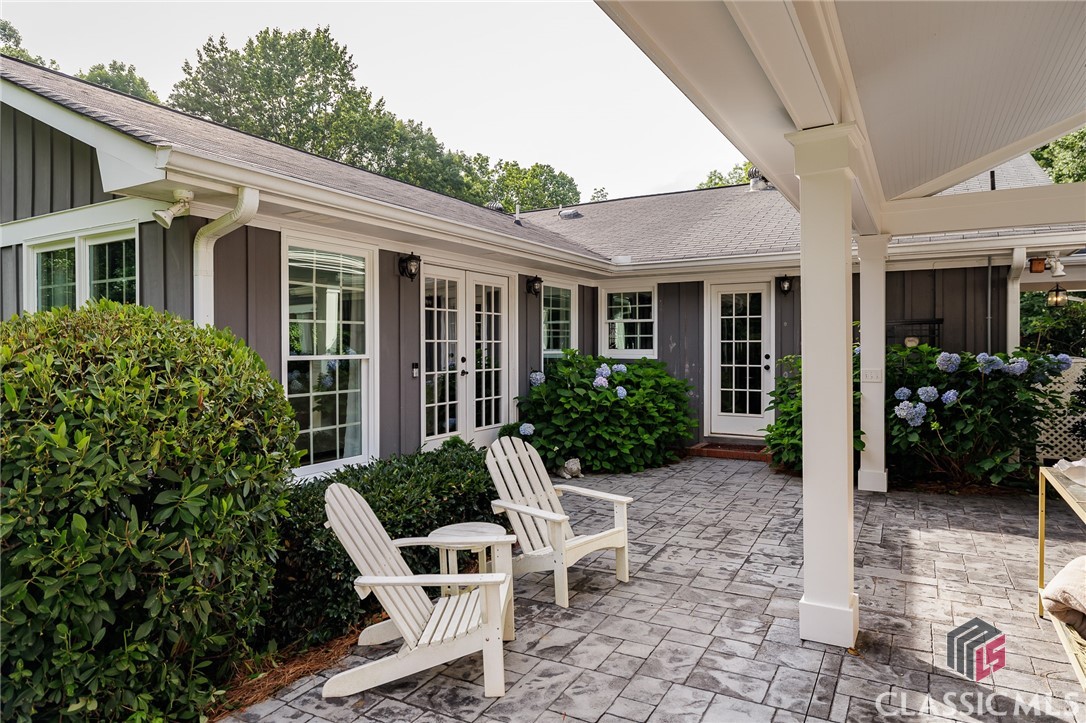 1060 Woodhollow Lane