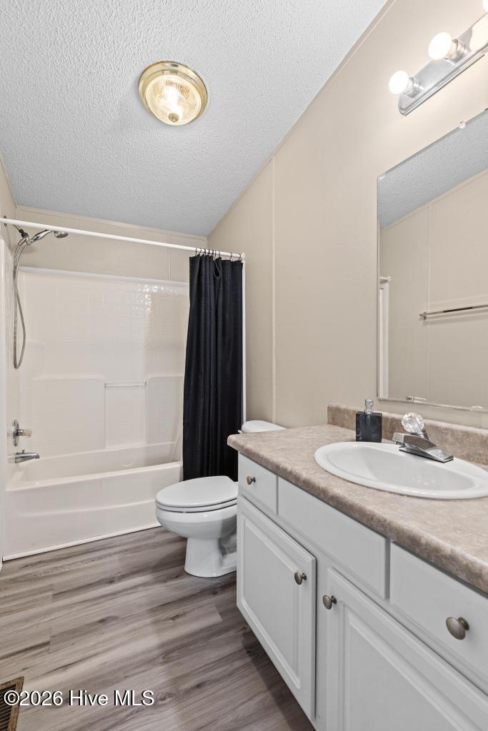 100561746 | Photo 20