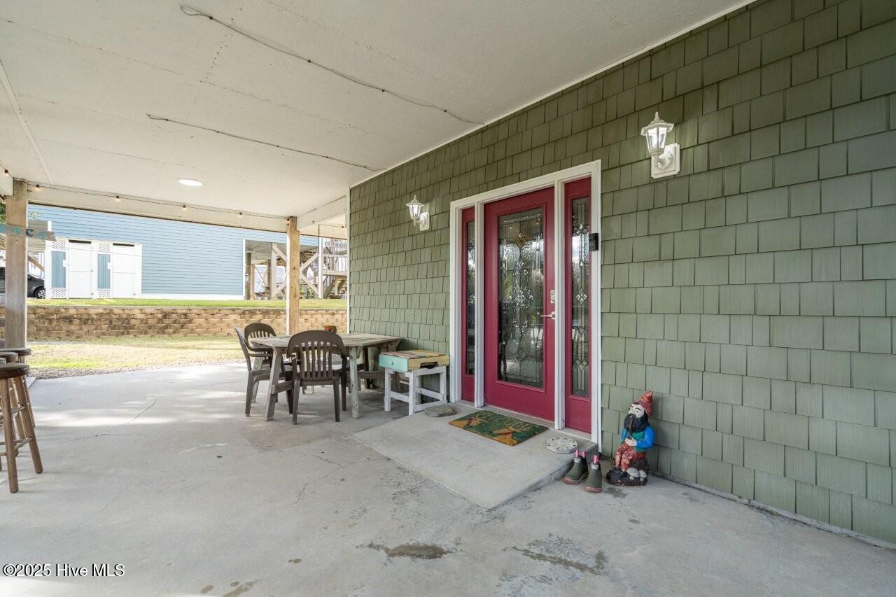 100544144 | Photo 38