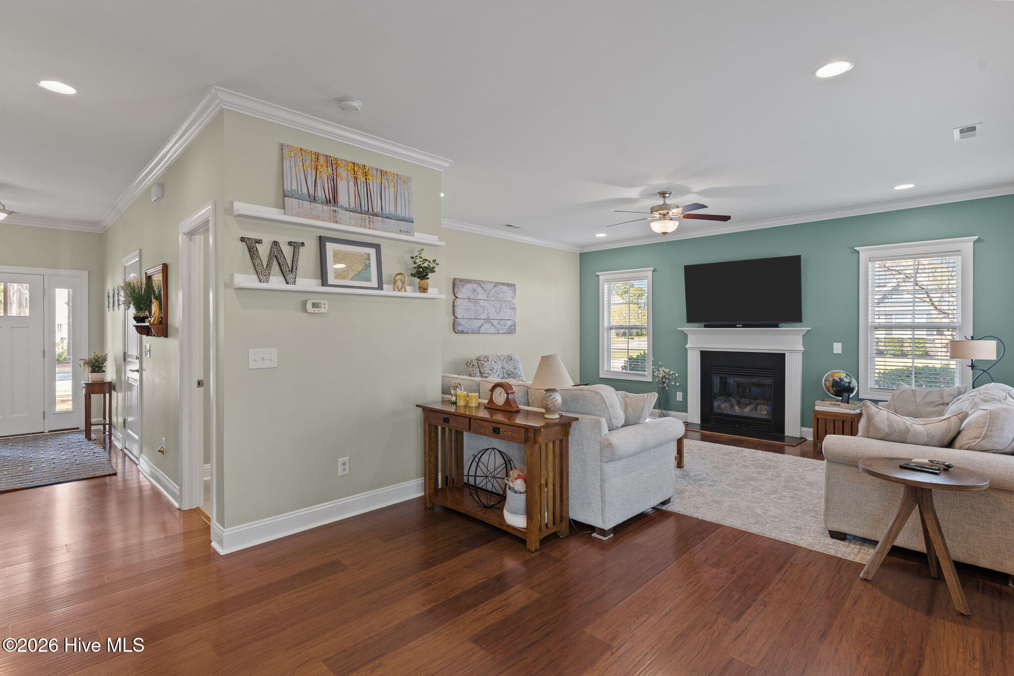 100564202 | Photo 19