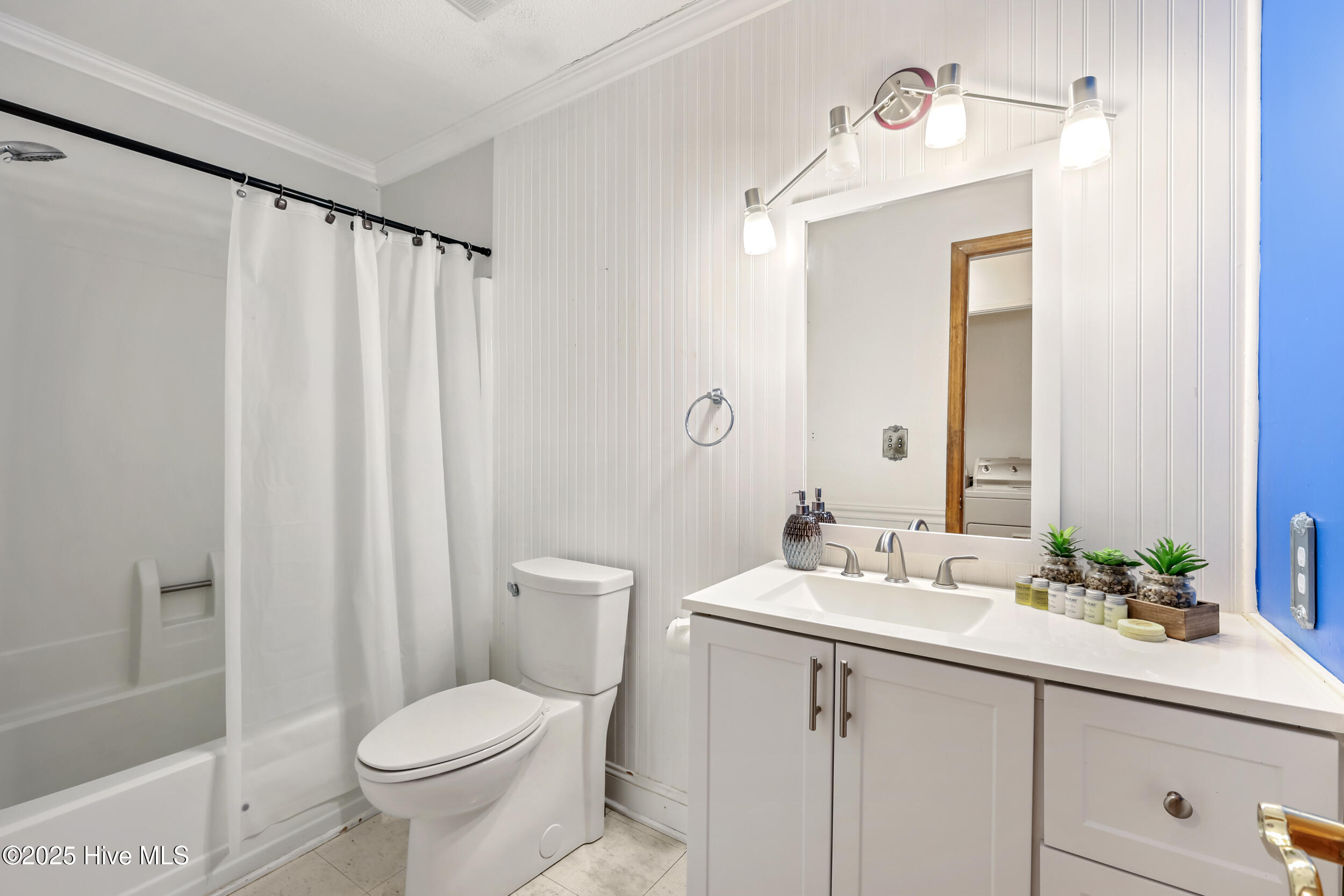 100537858 | Photo 14