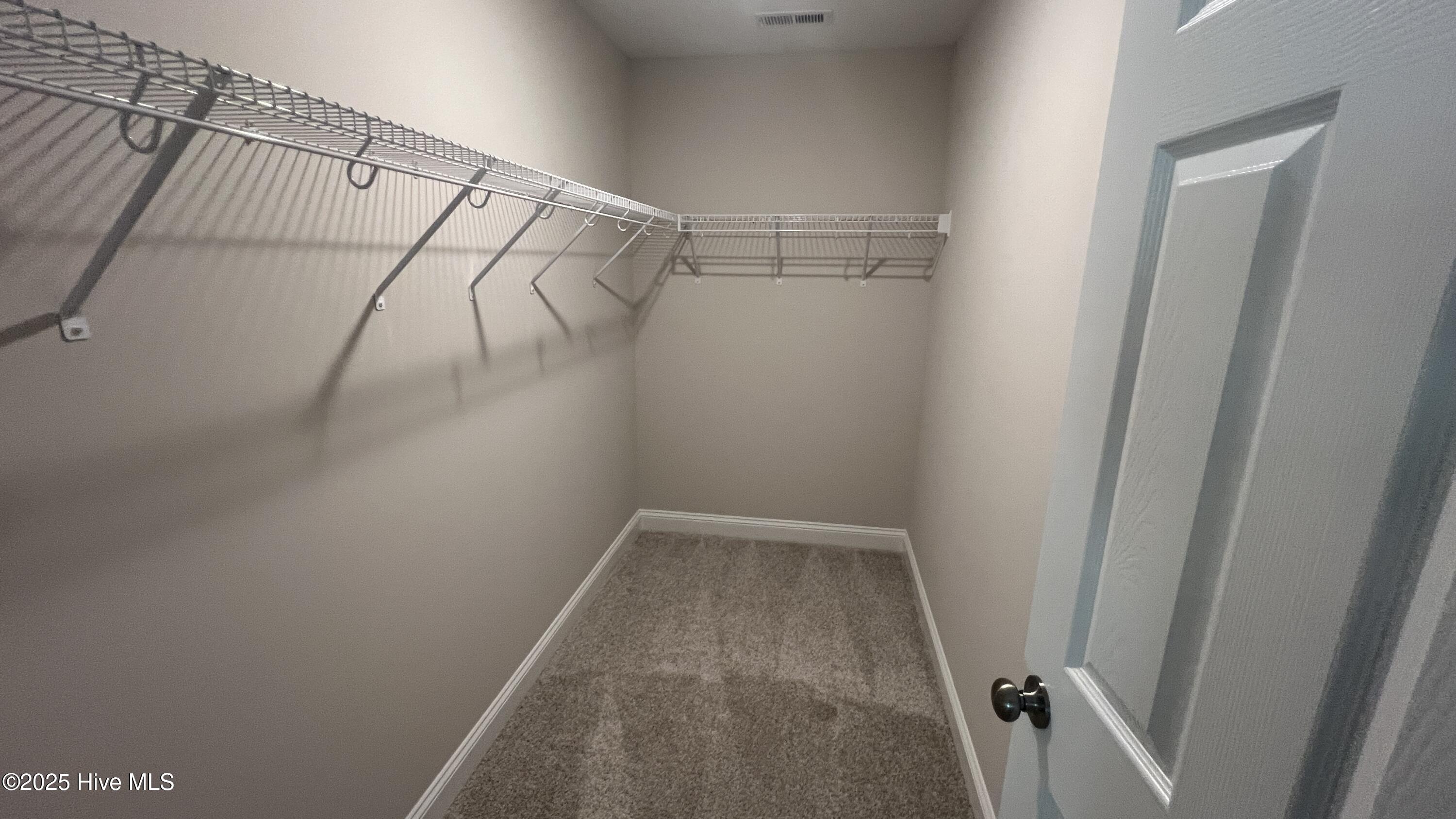 100544973 | Photo 10