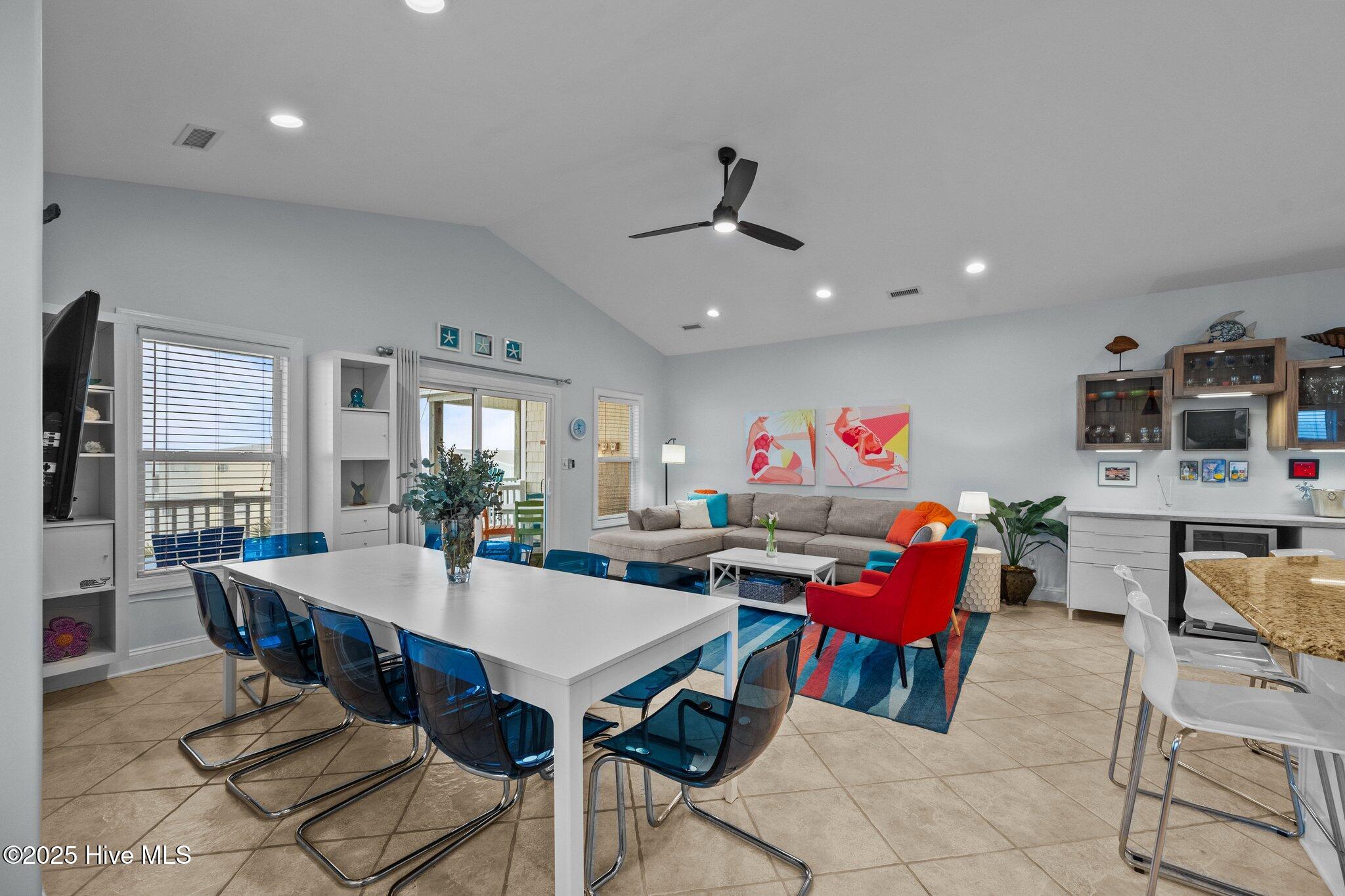 100531222 | Photo 23