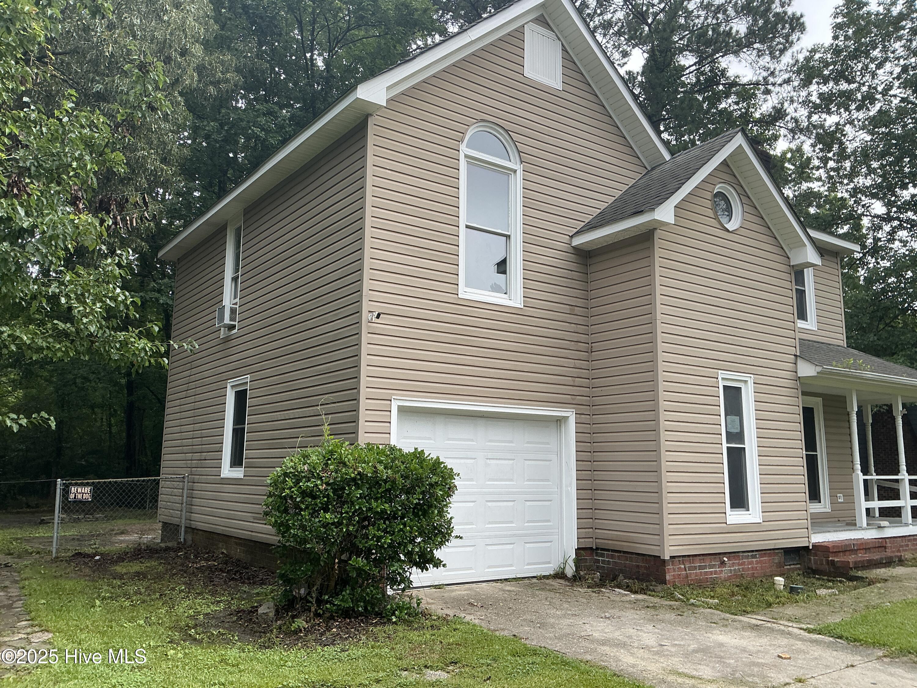 128 Robinhood Drive, Jacksonville, NC 28546 – photo 3: IMG_0926