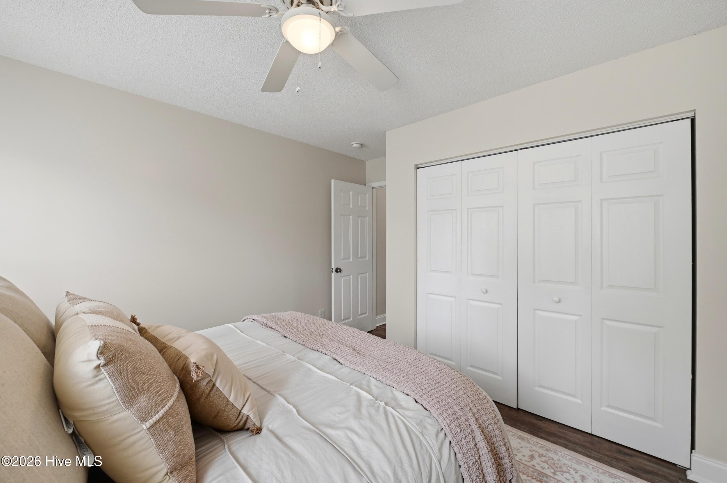 100565195 | Photo 25