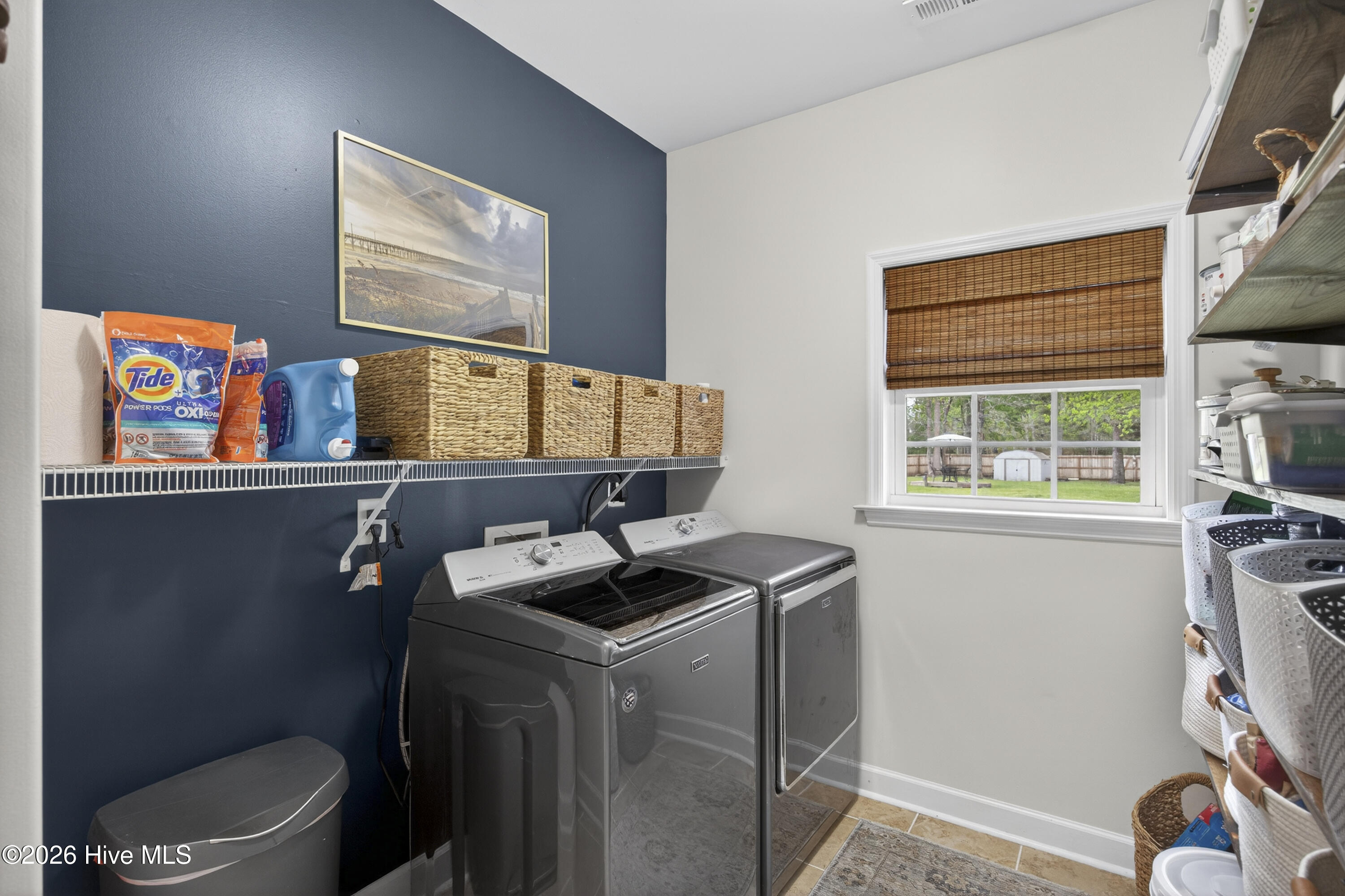 100565225 | Photo 32