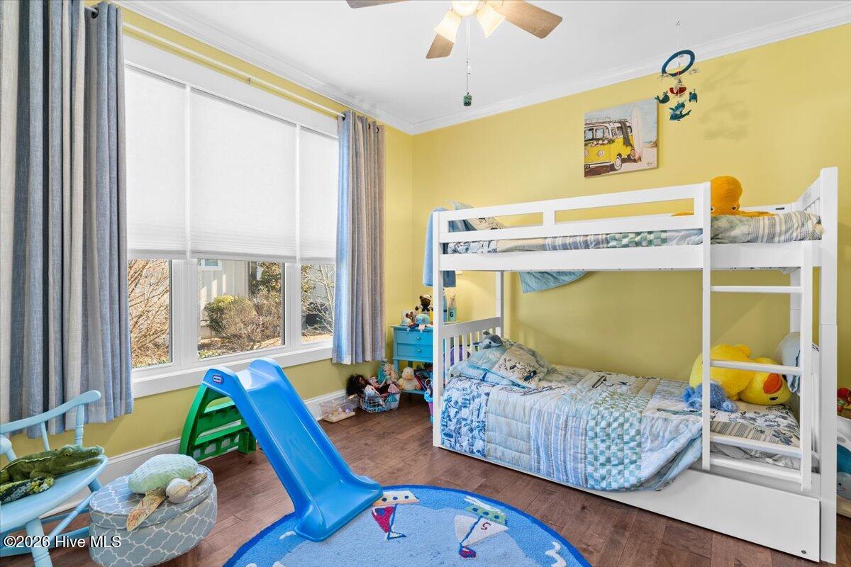 100547784 | Photo 26