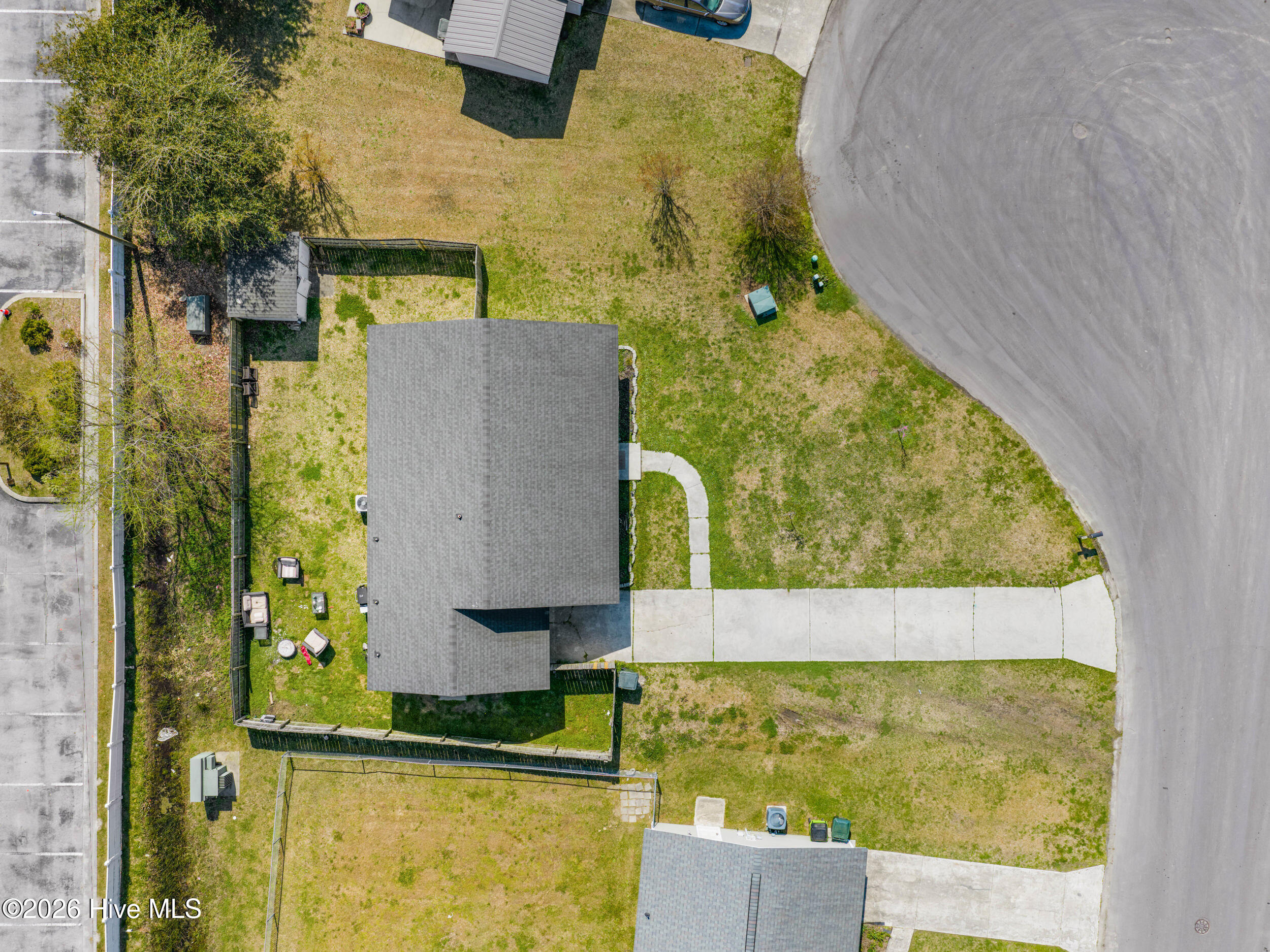 100563699 | Photo 26