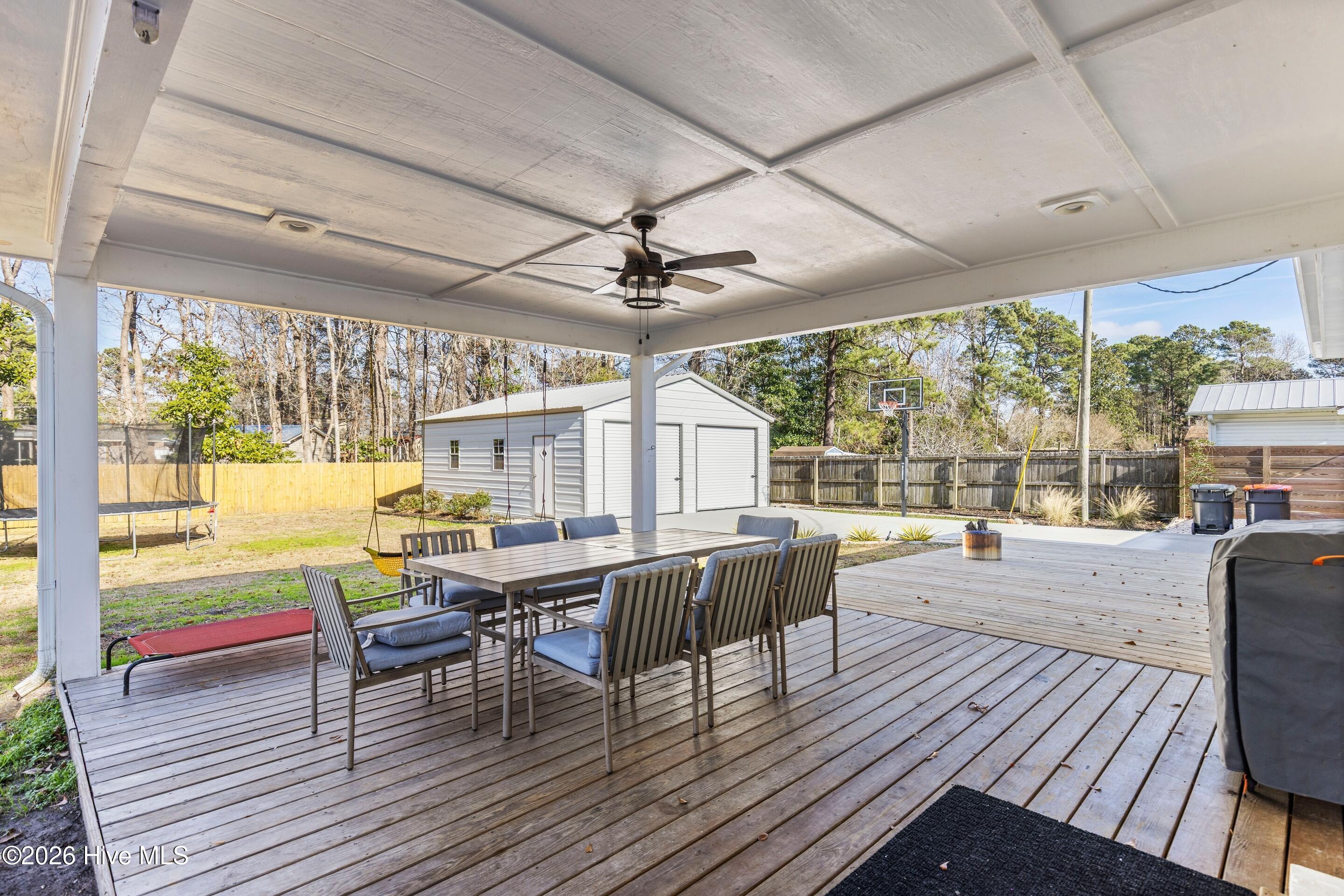 100547942 | Photo 56