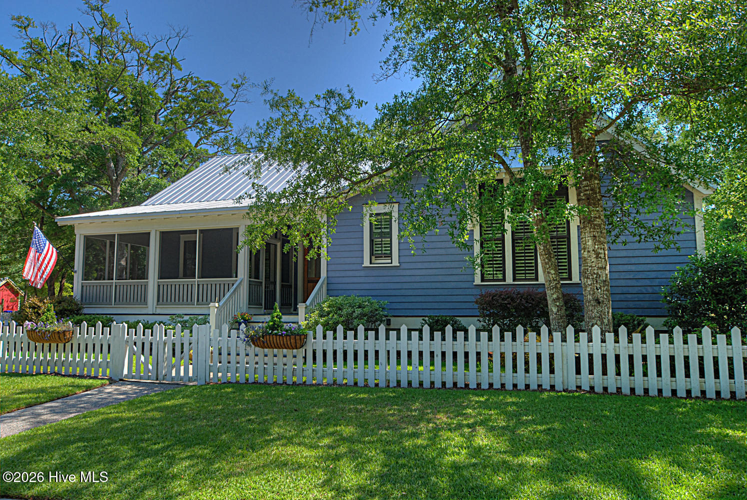 100562765 | Photo 20