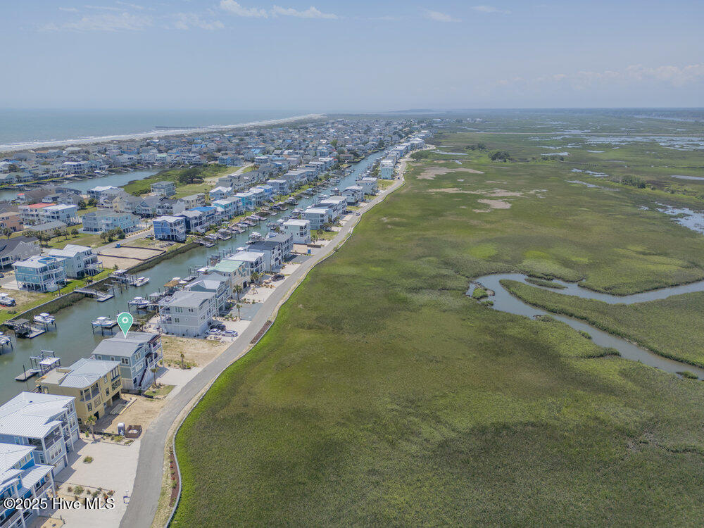 100509330 | Photo 57