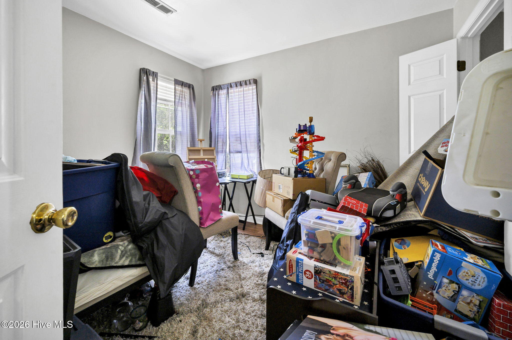 100570631 | Photo 18