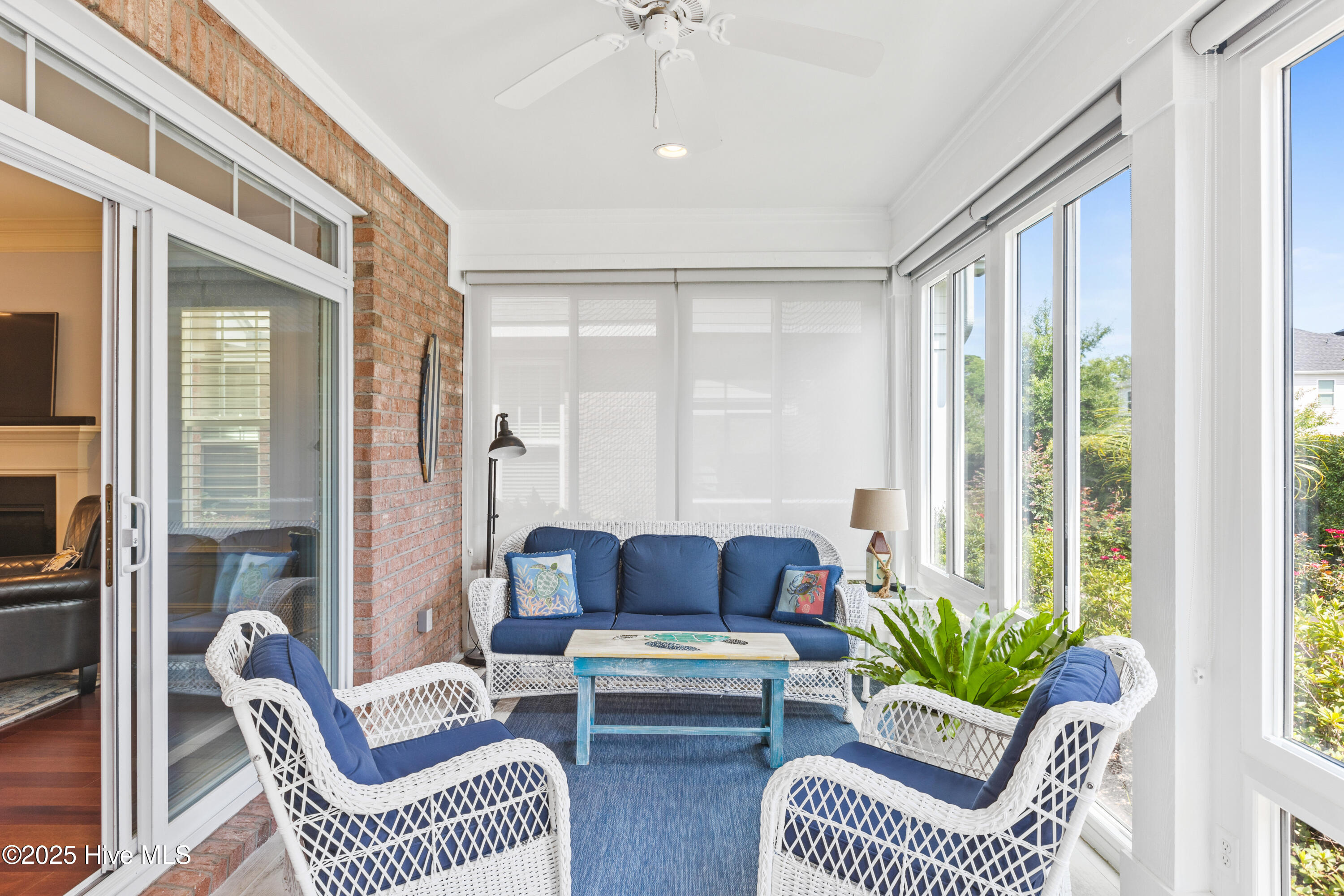 100559107 | Photo 21