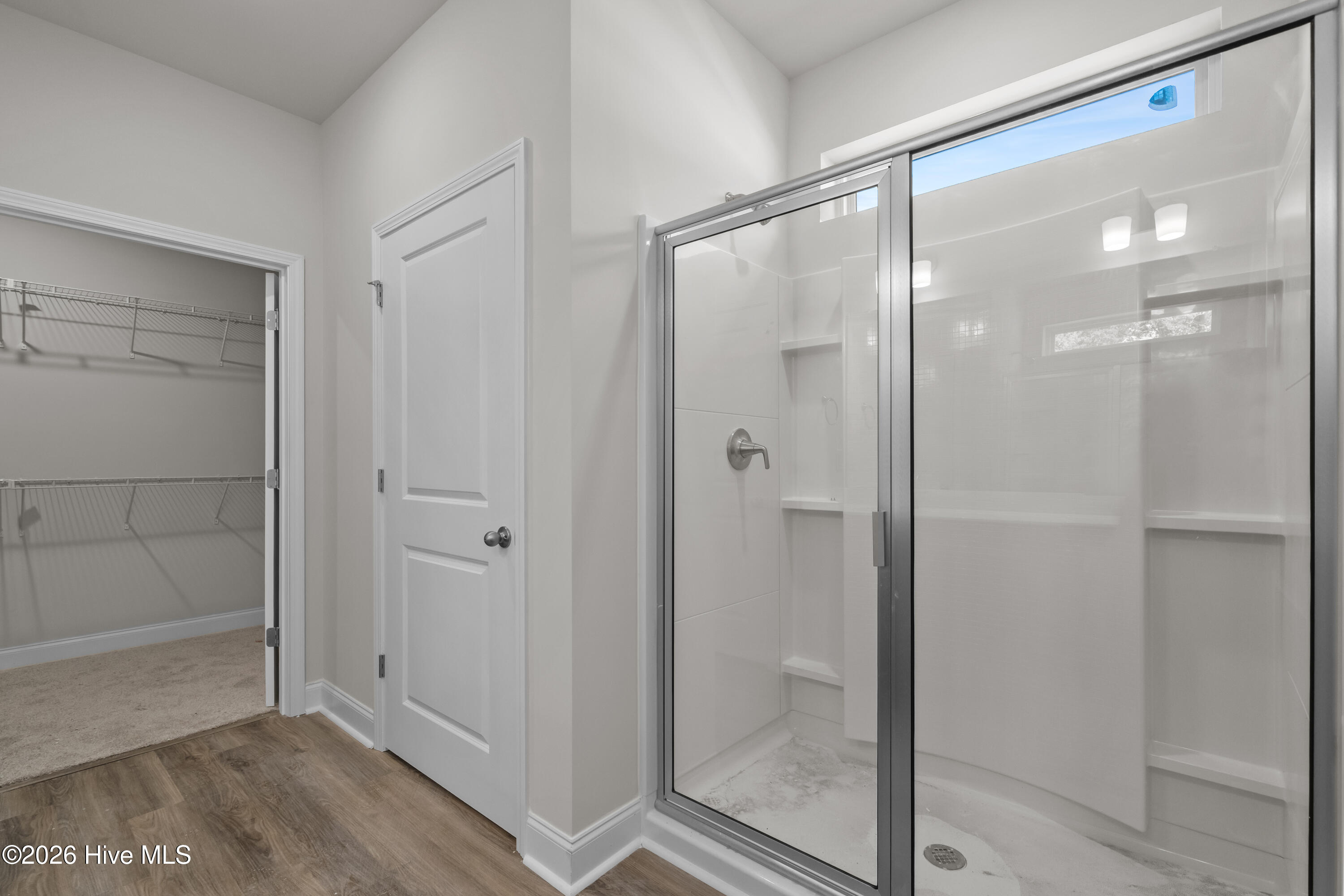 100554744 | Photo 30