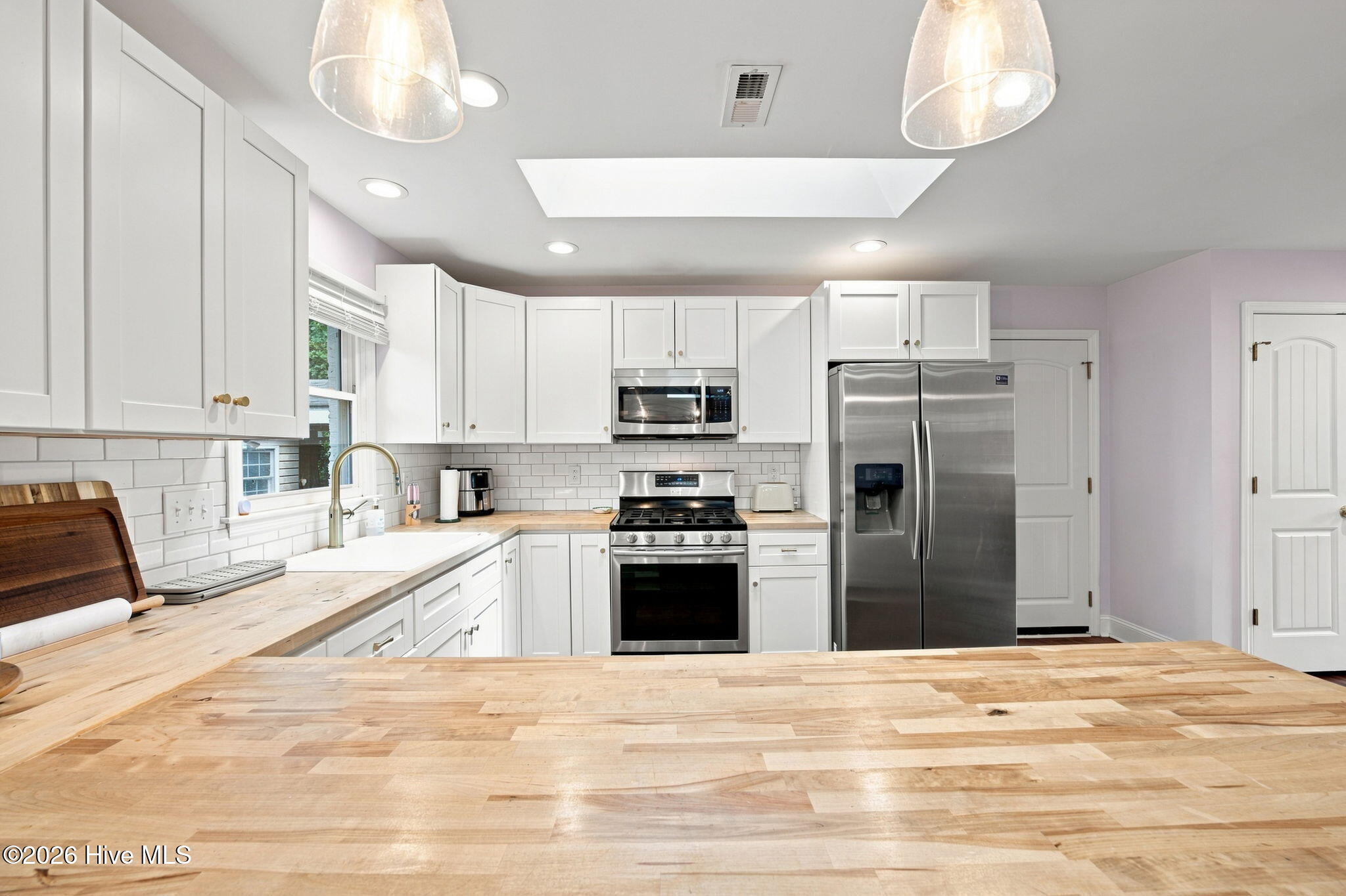 403 W Wilson Creek Drive,Trent Woods