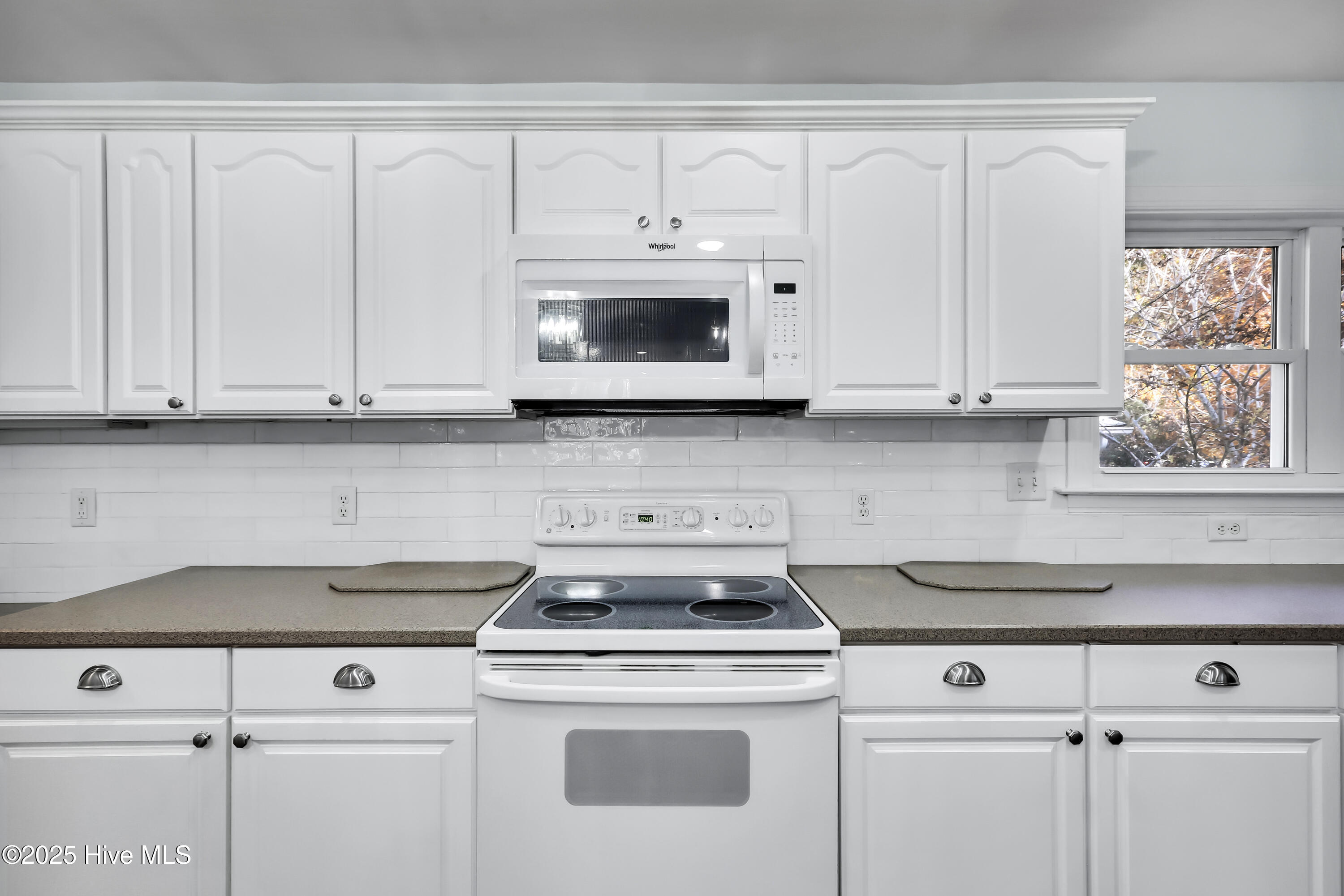 100543025 | Photo 10