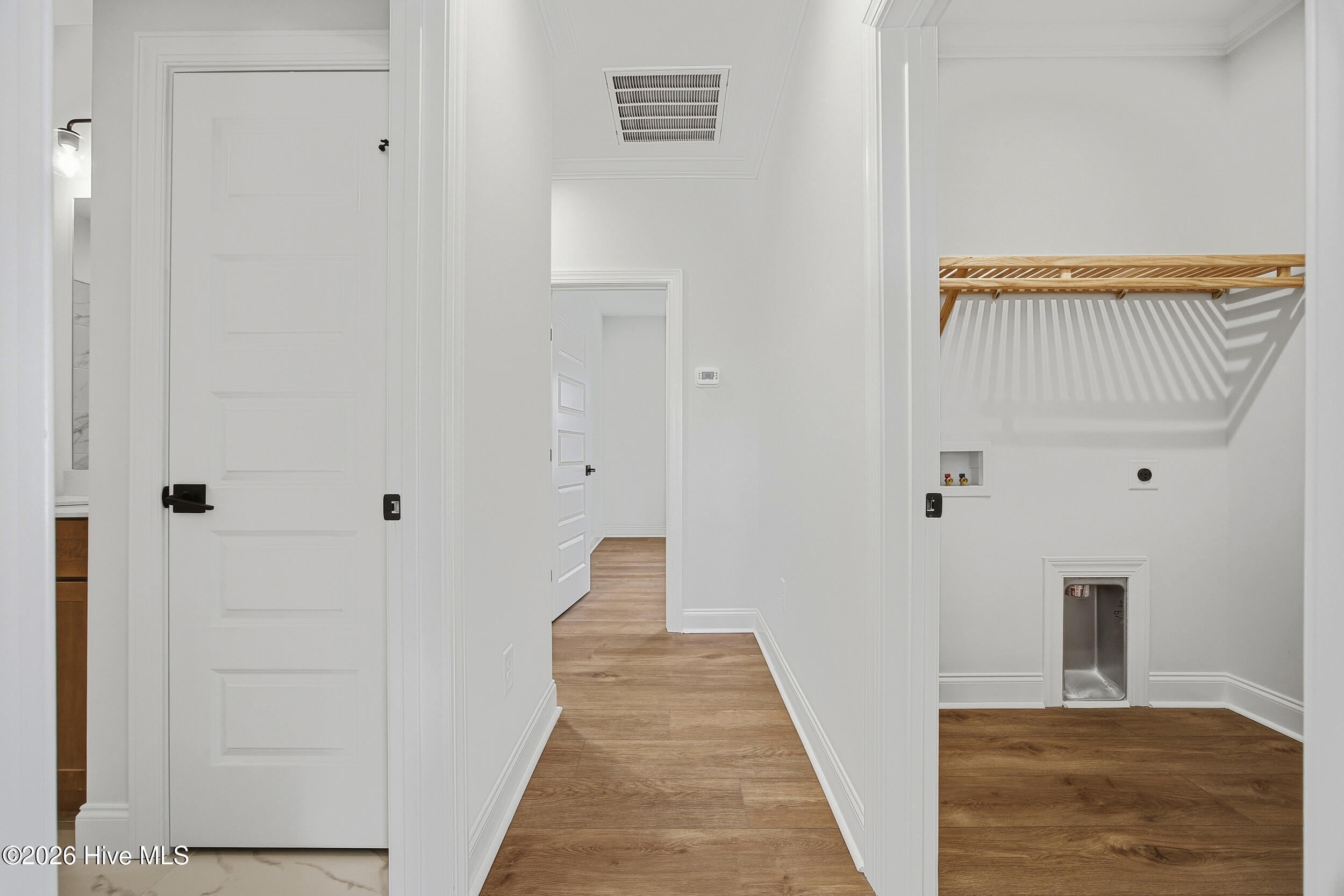 100540369 | Photo 27