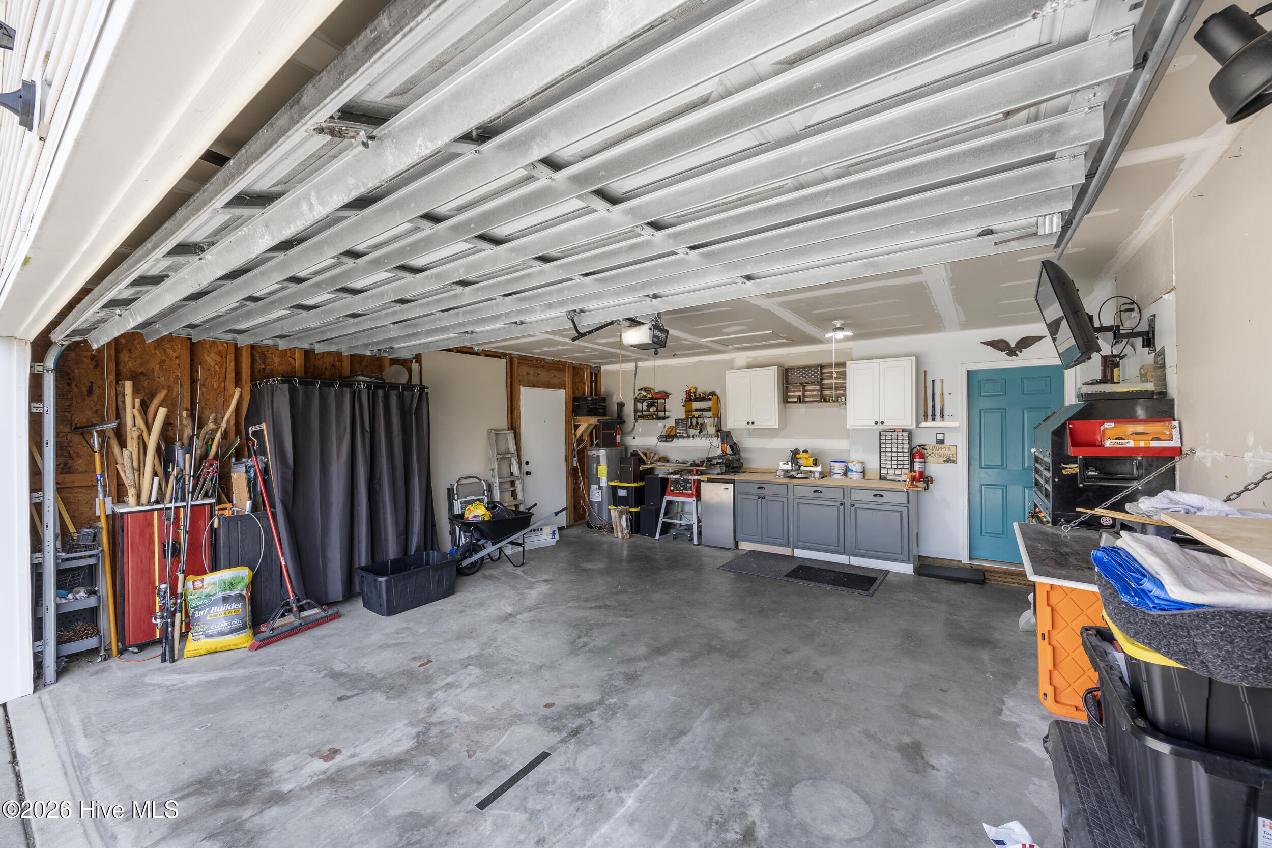 100562673 | Photo 37