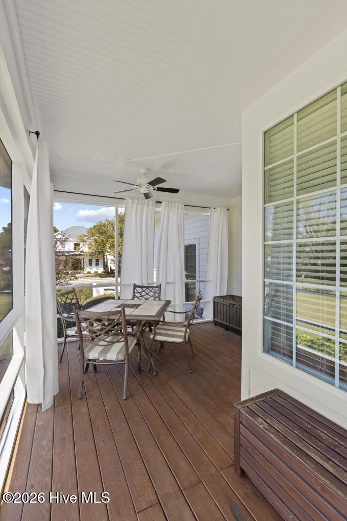 100570572 | Photo 52