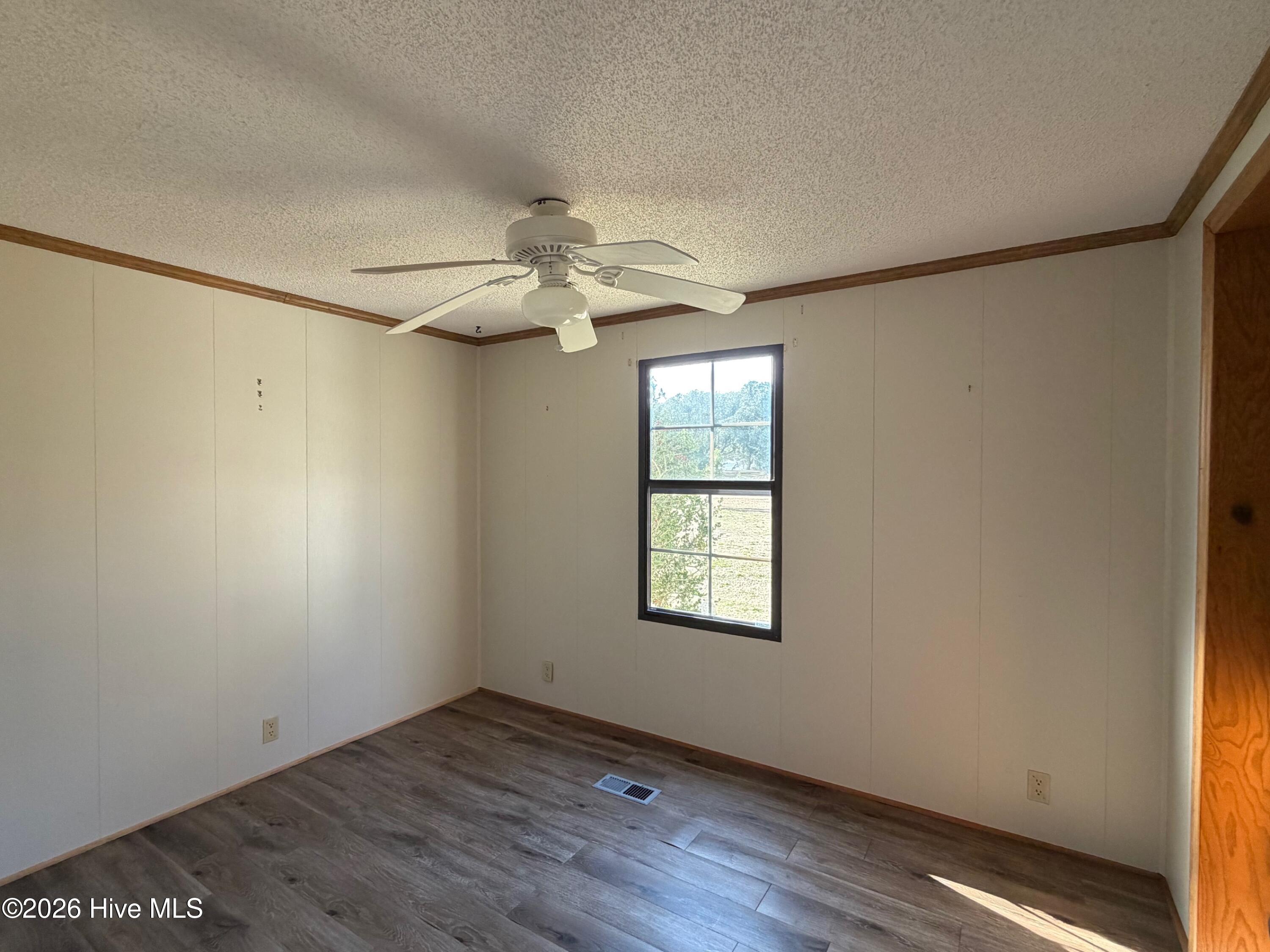 3 BR