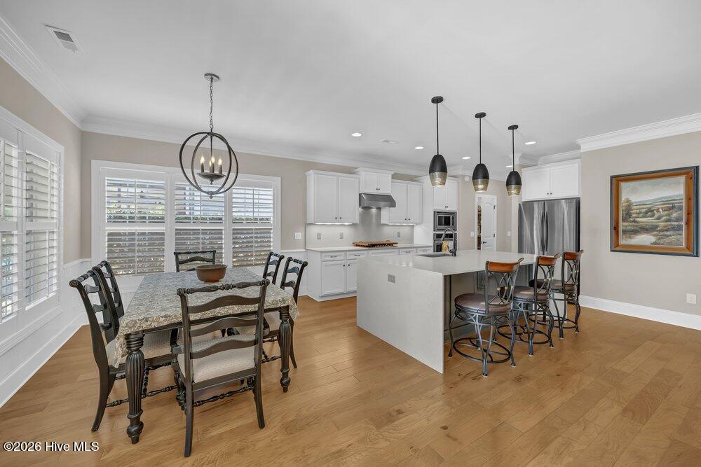 100553268 | Photo 14