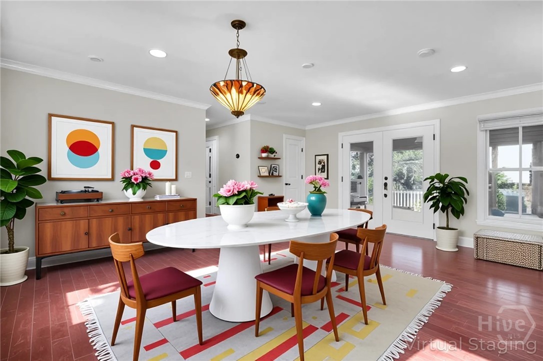 dining room digitally staged