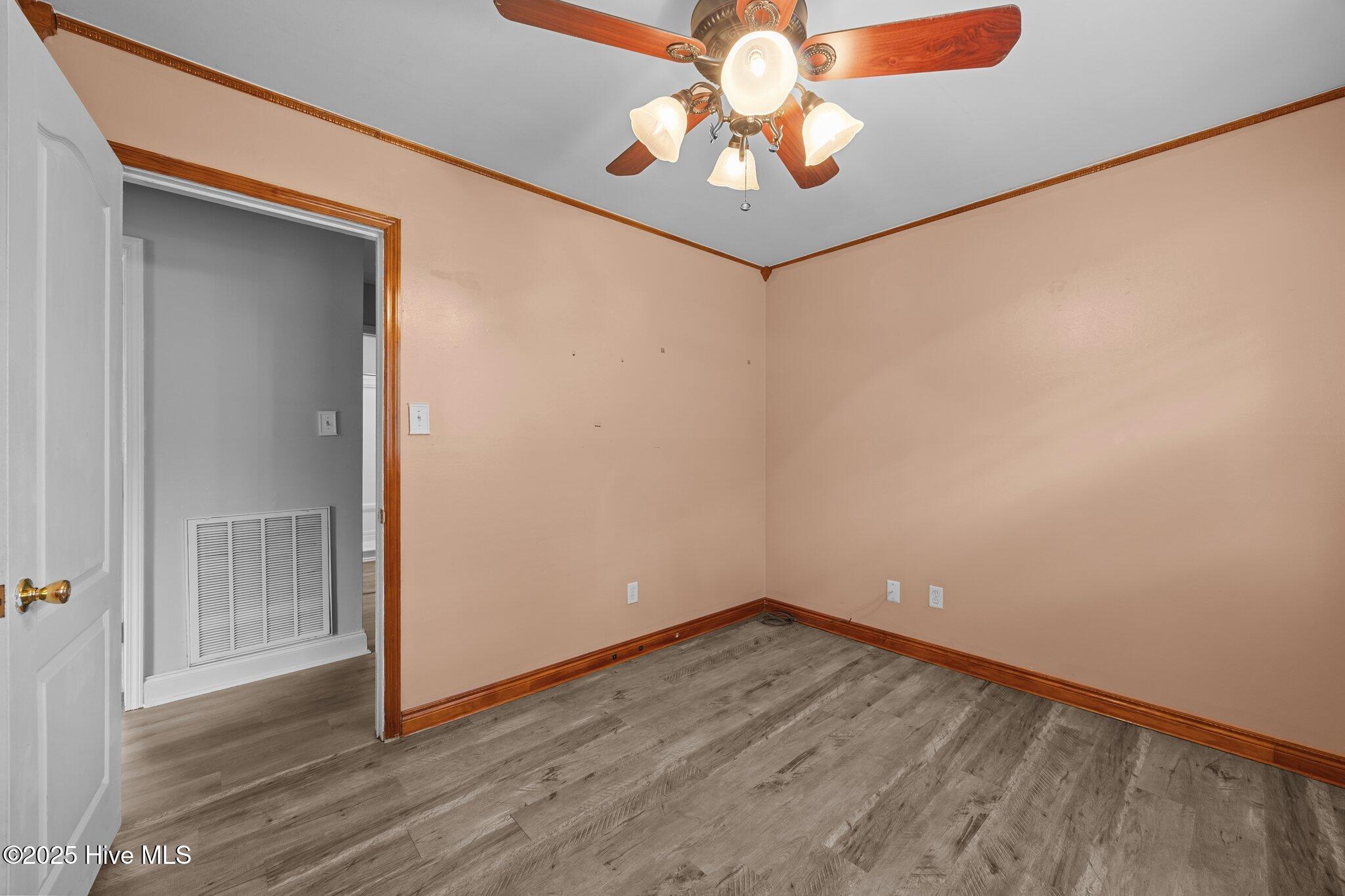 100524526 | Photo 37