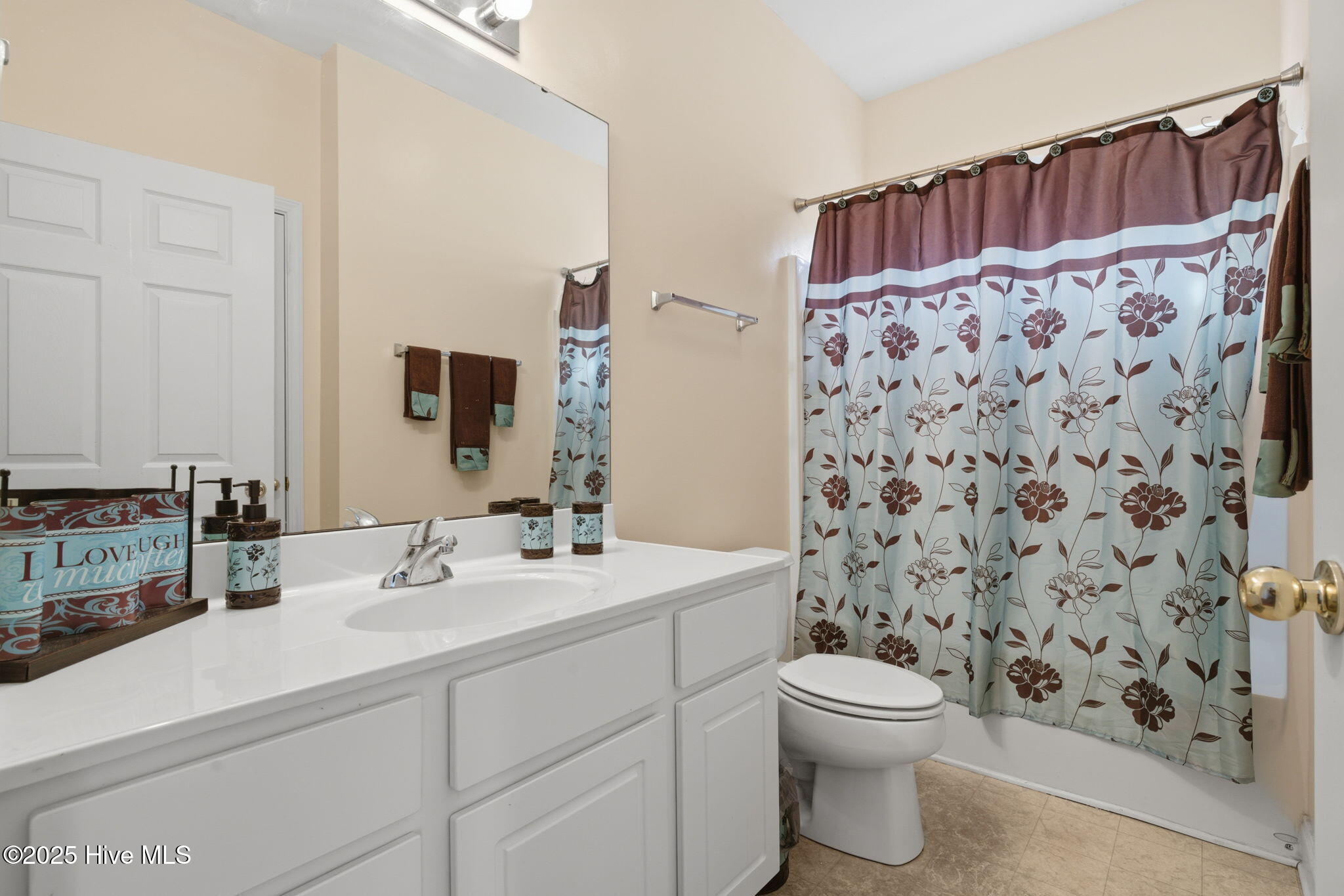 100546979 | Photo 26