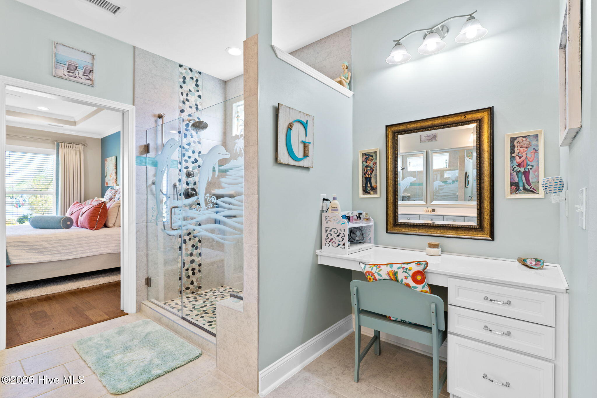 100560467 | Photo 29