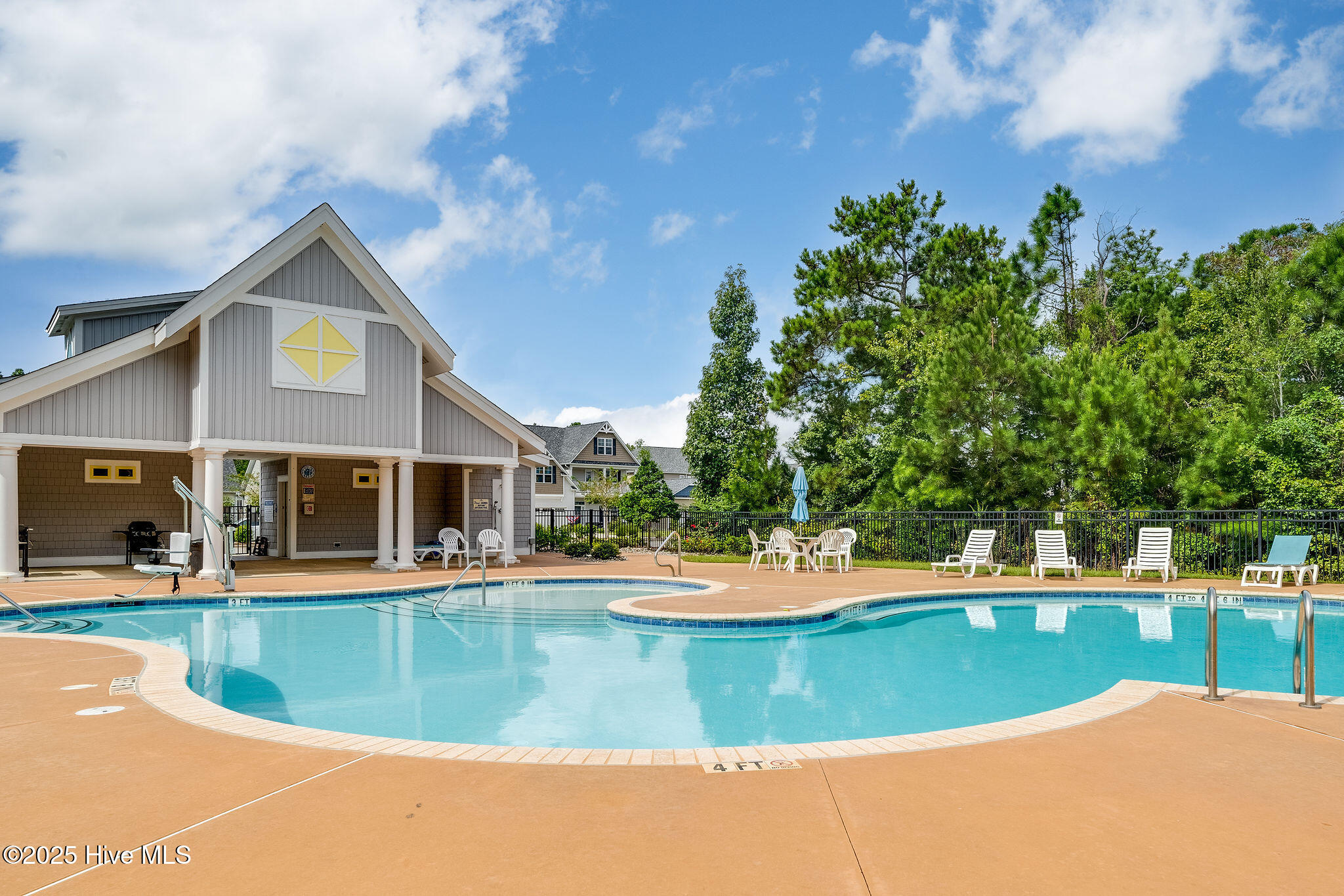 100534531 | Photo 29