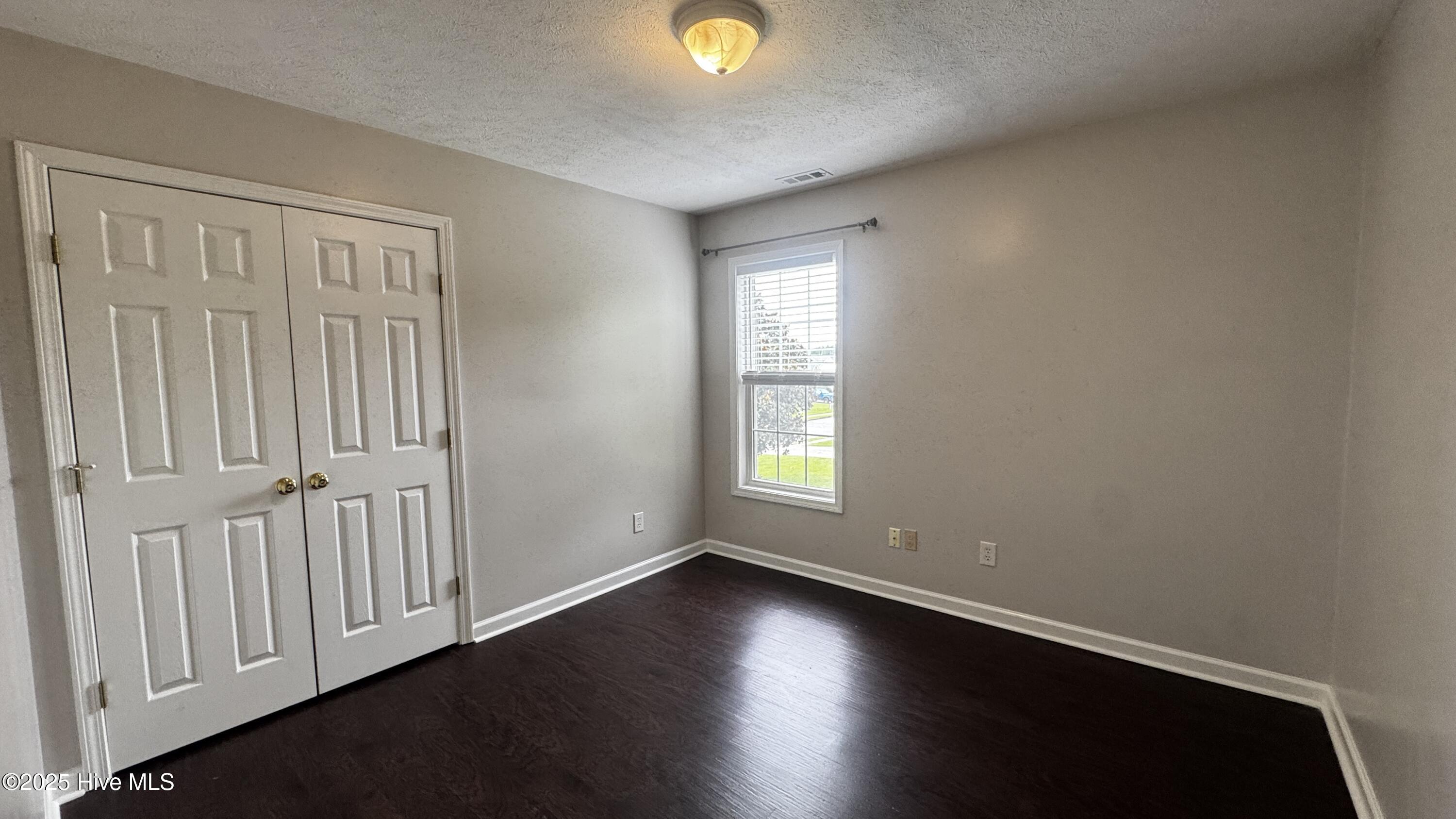 100525819 | Photo 19