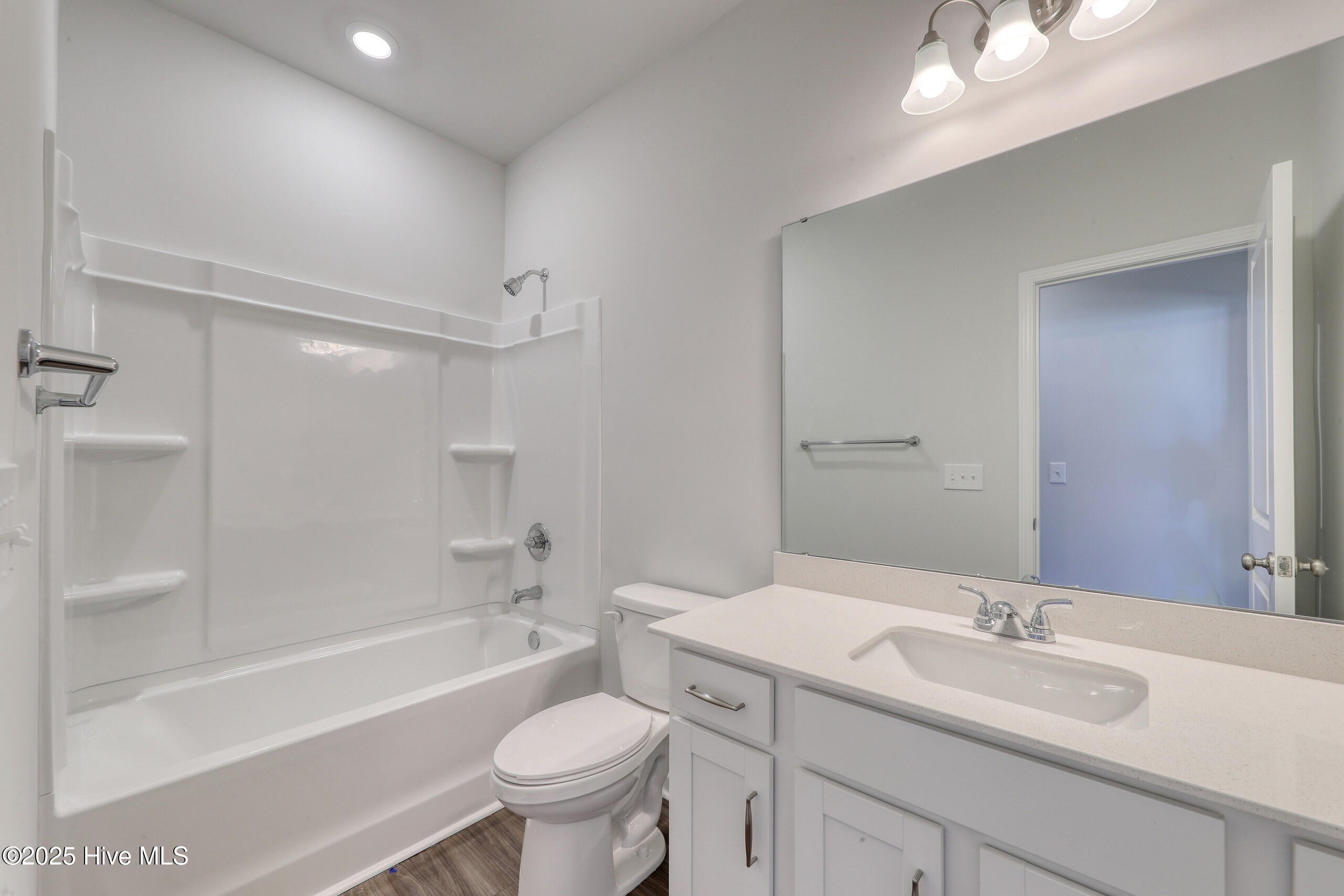 100517565 | Photo 33