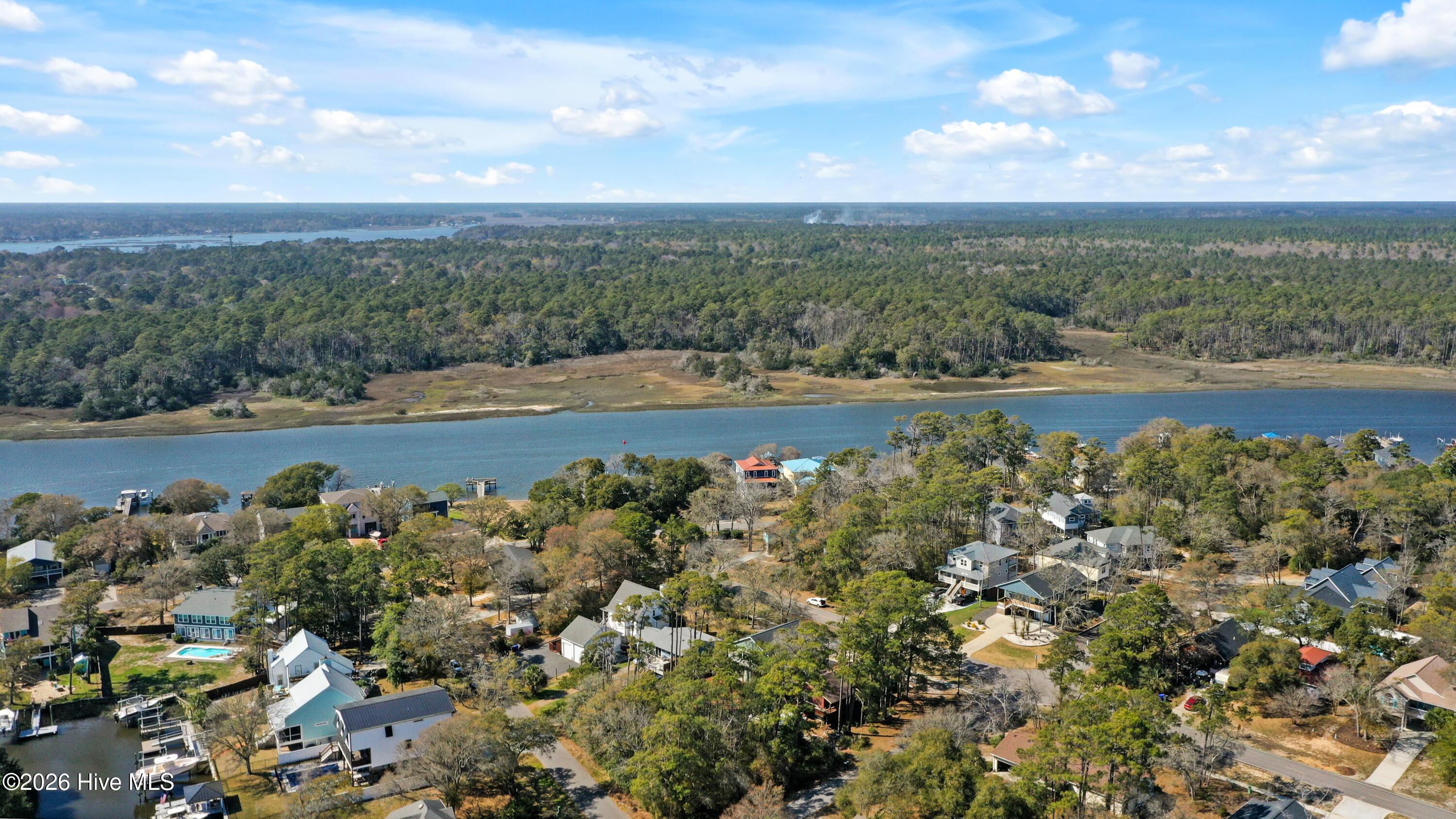 100564163 | Photo 44