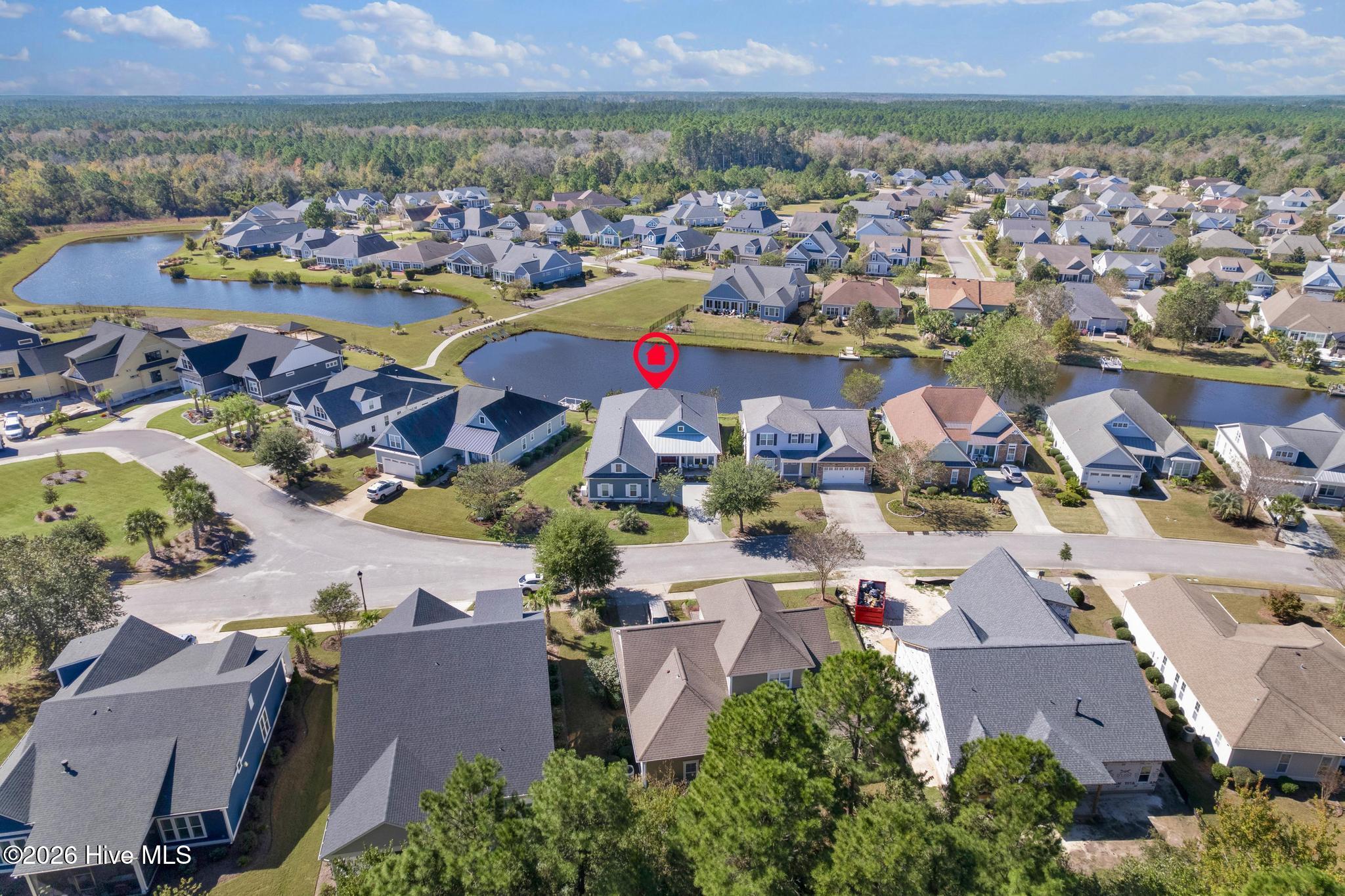 100549204 | Photo 42