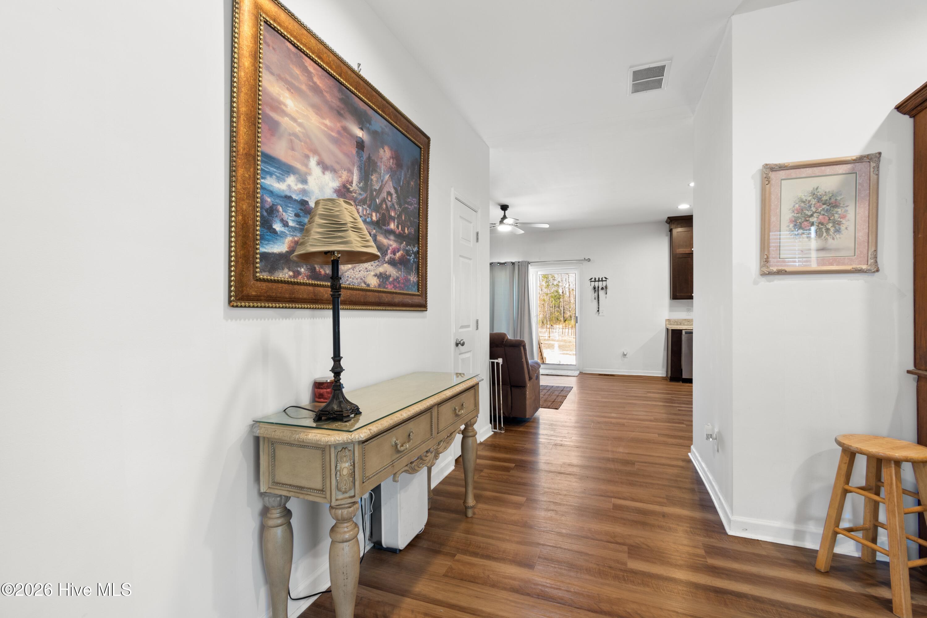 100556828 | Photo 13