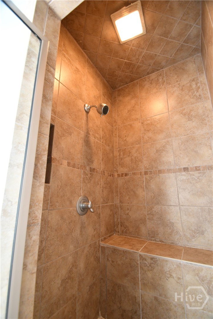 2305 S Lumpkin Street, Athens, GA 30606 Listing Photo  24