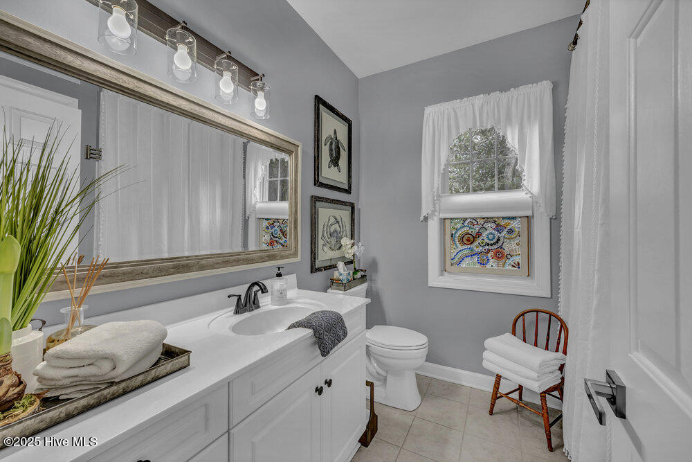 100545962 | Photo 22