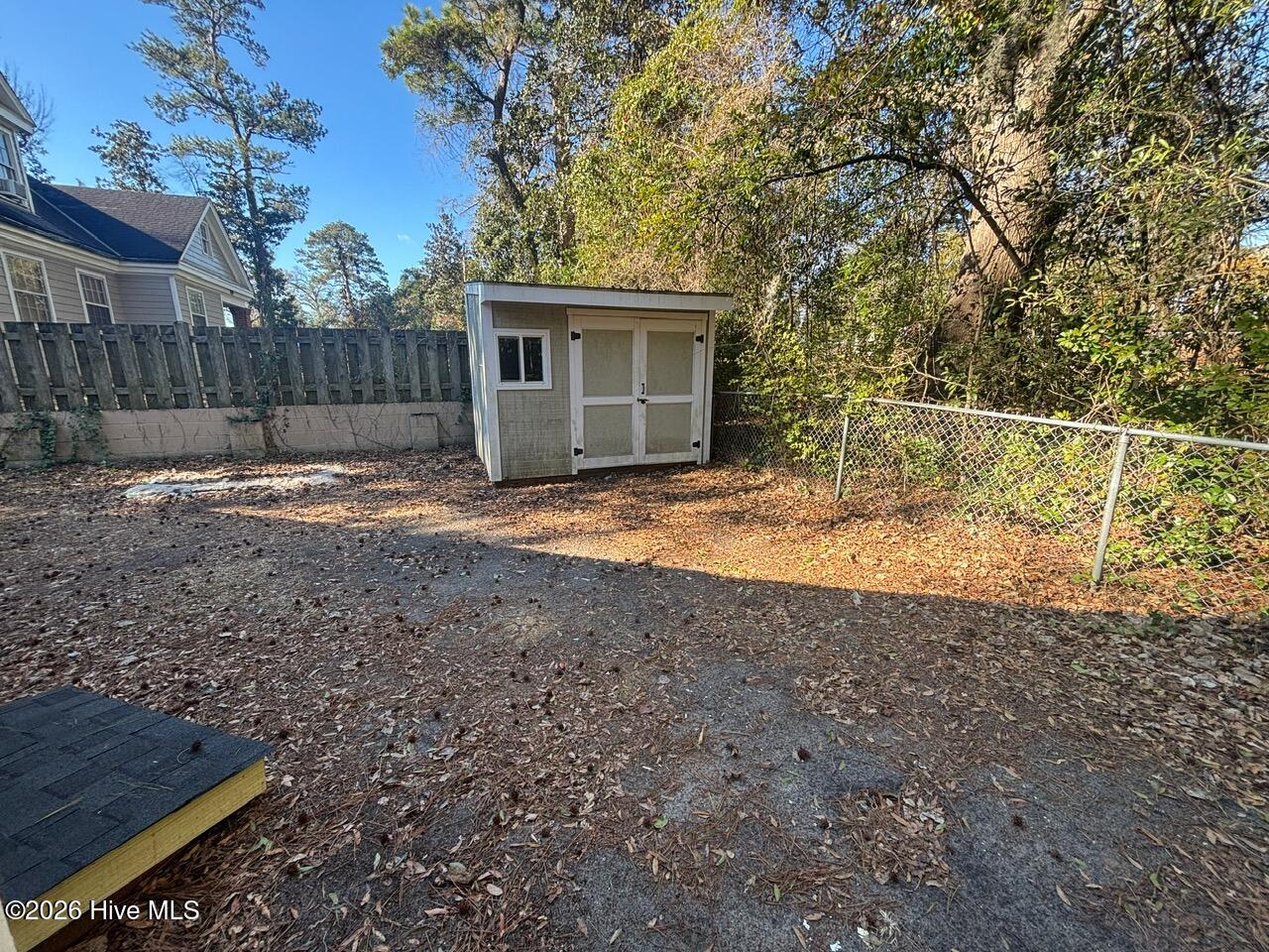 100553889 | Photo 14