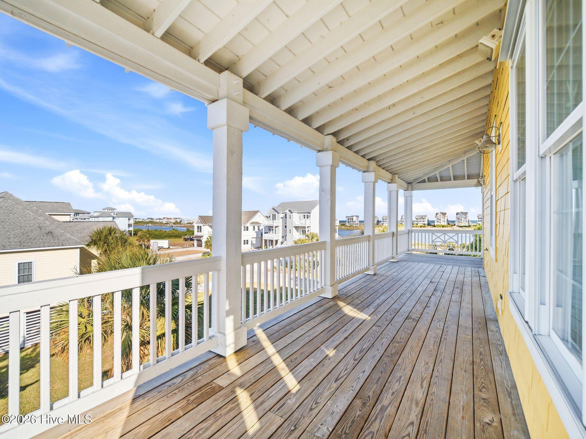 100569349 | Photo 92