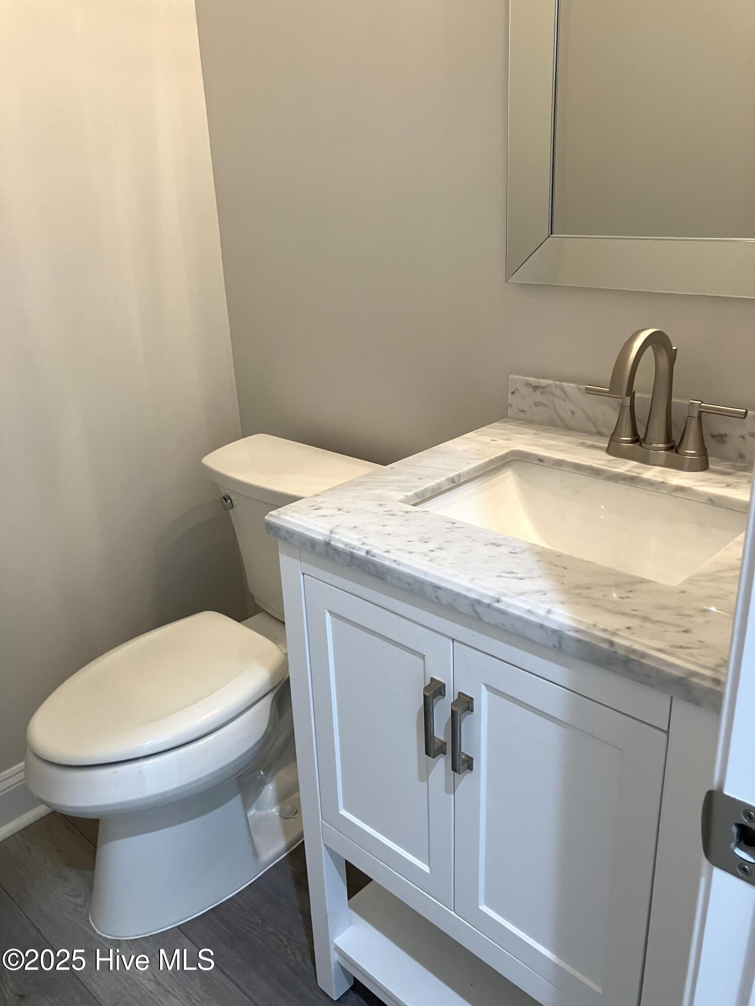 100514108 | Photo 41