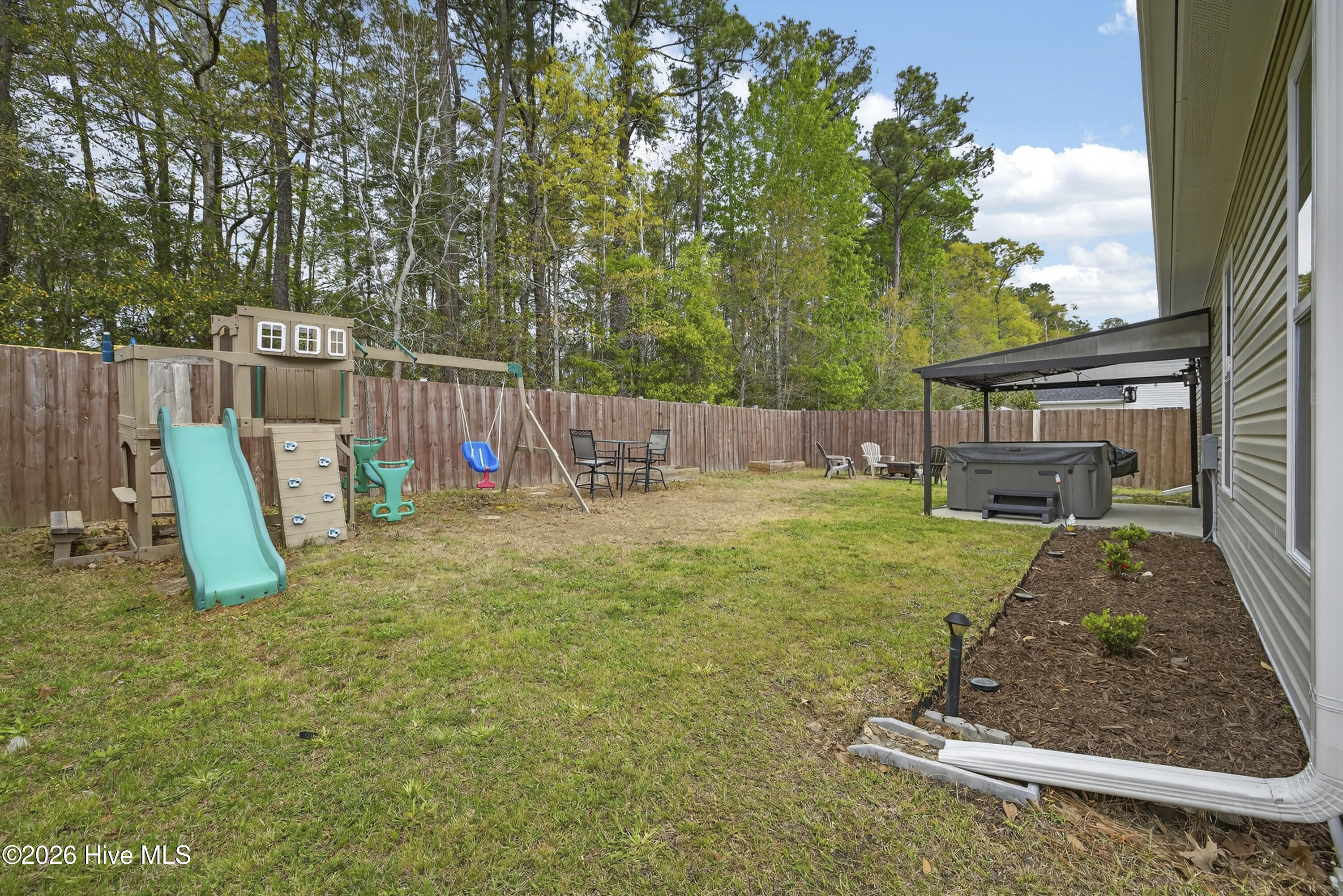 100564462 | Photo 38