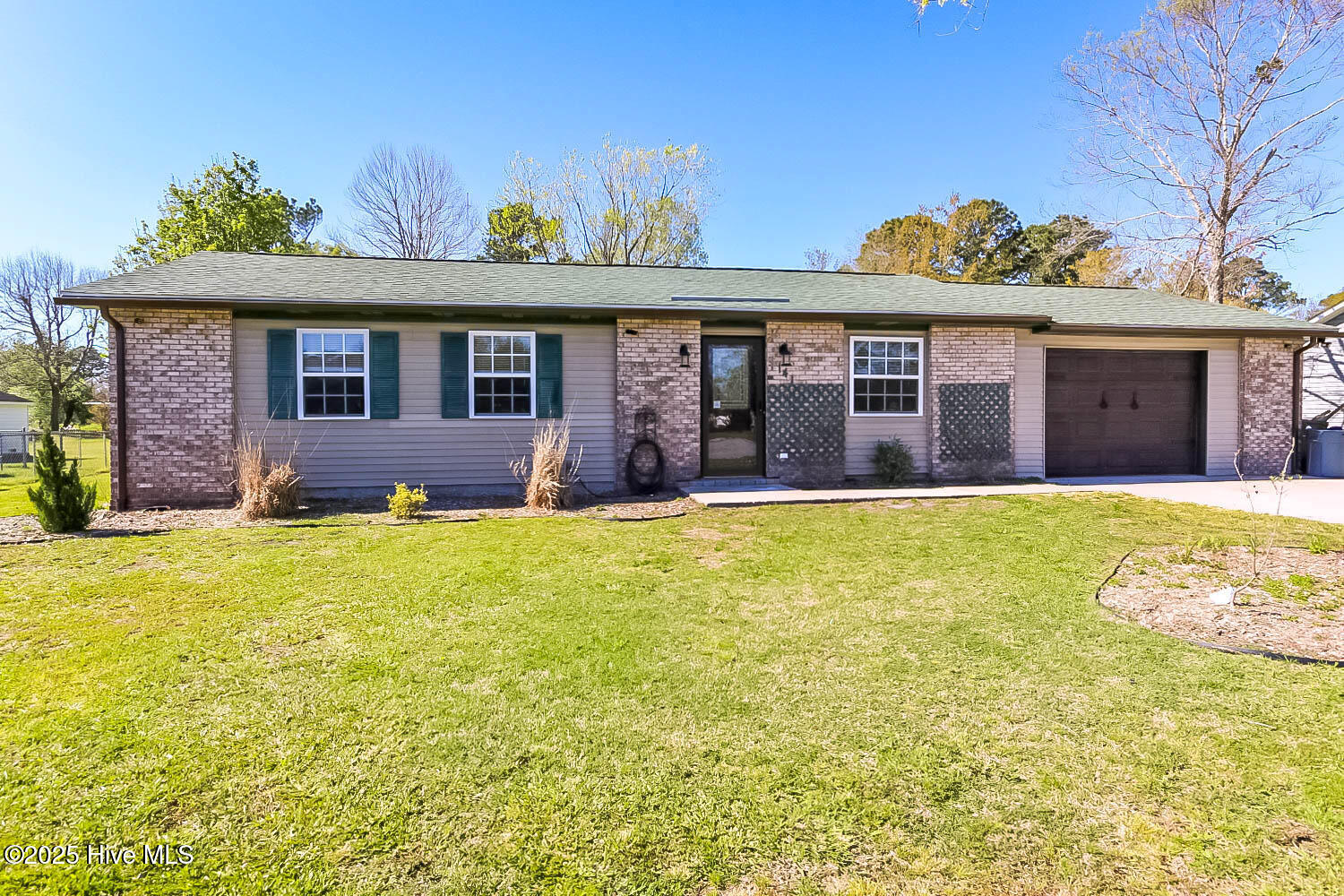 Property at 141 Bayberry Road