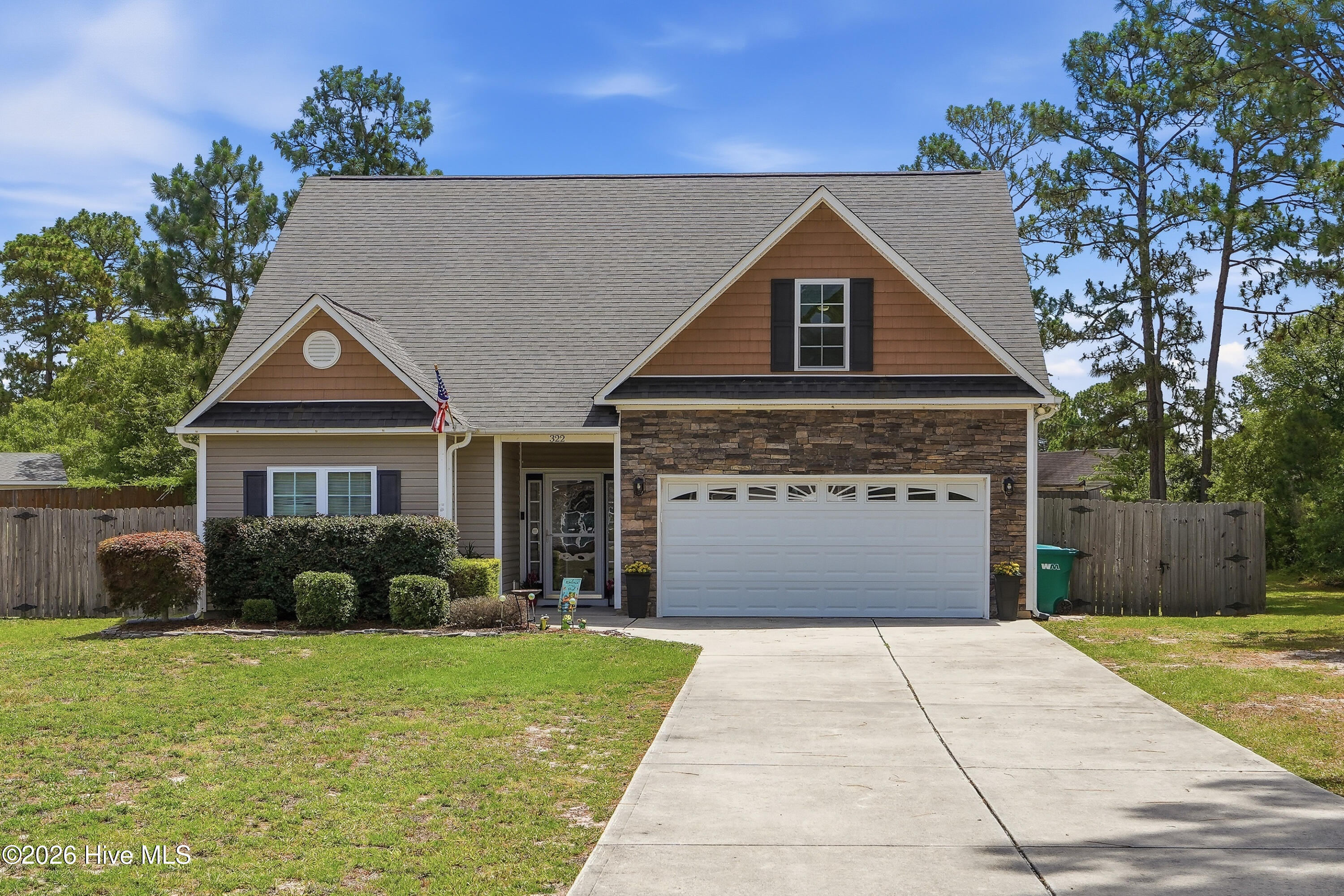 322 Inverness Drive,Hubert