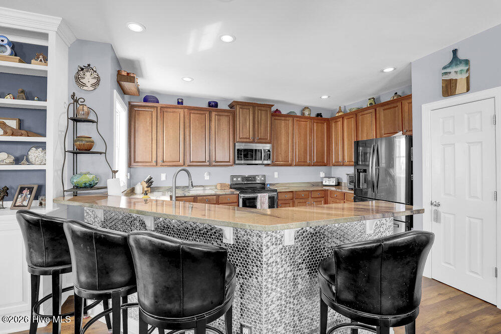 100562970 | Photo 17