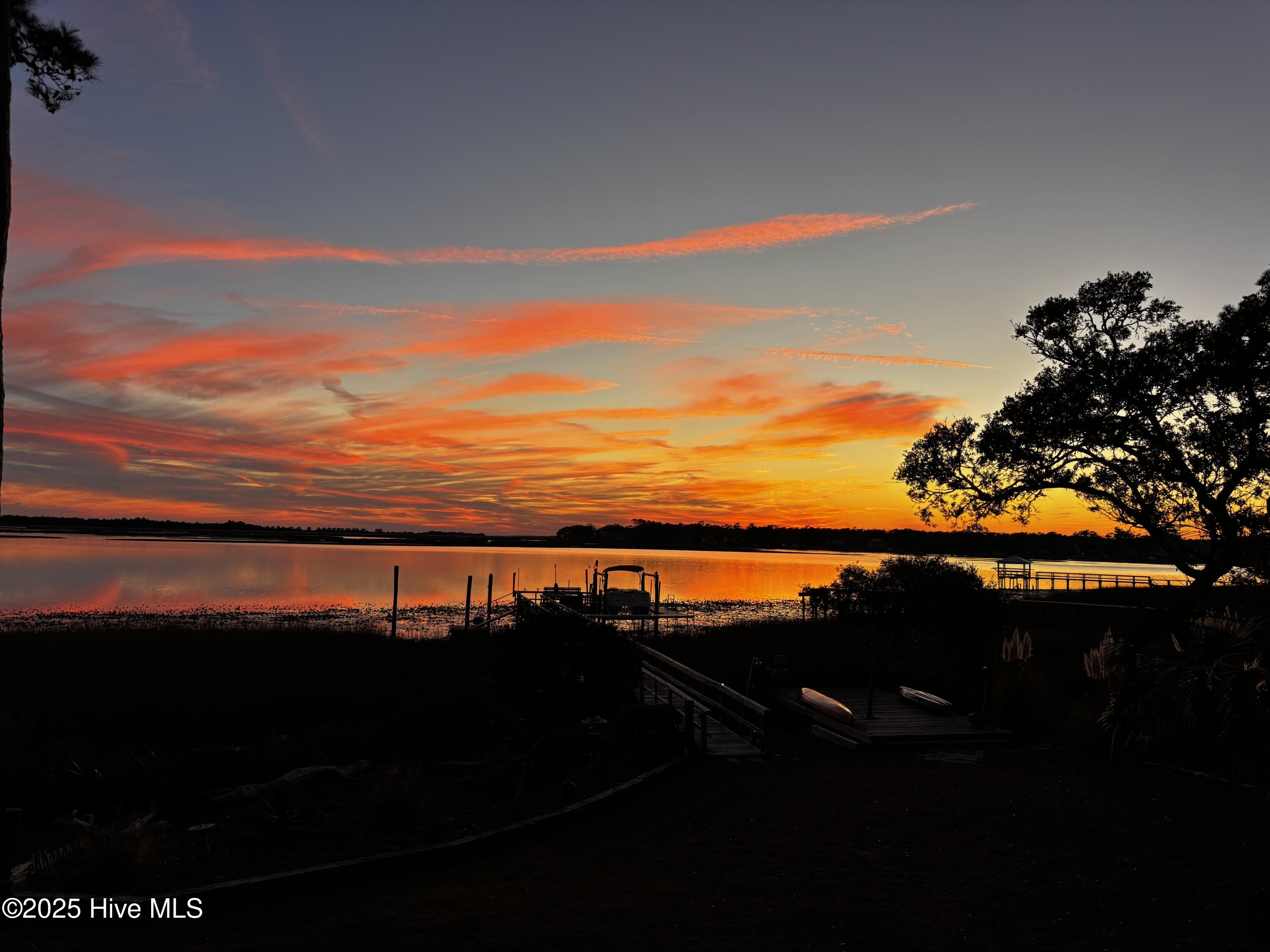 100516761 | Photo 23