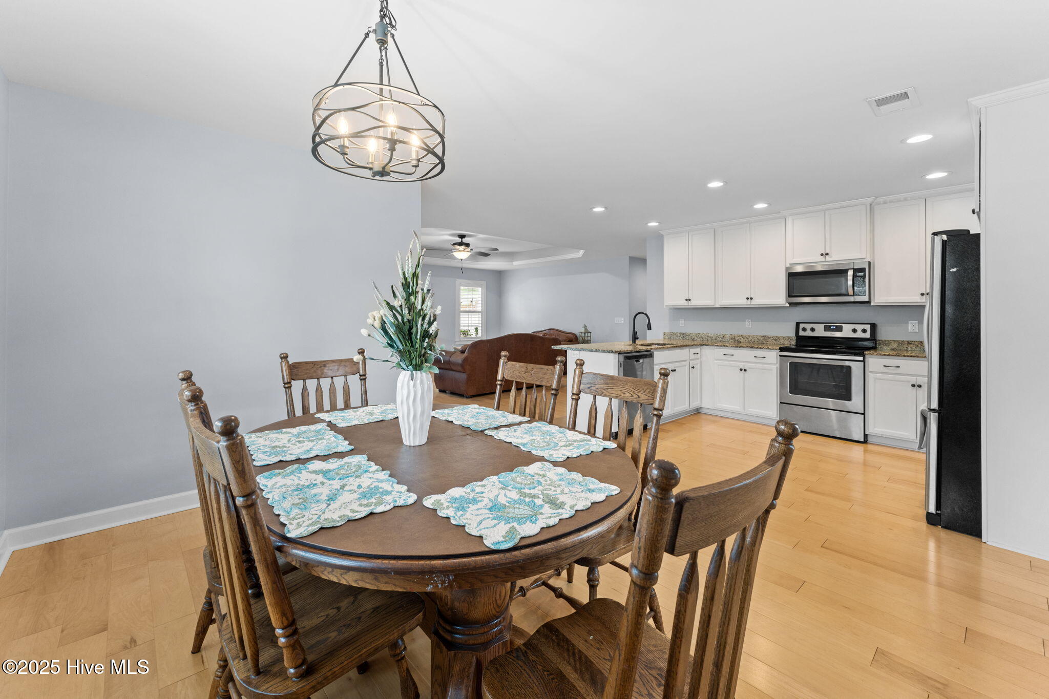 100538896 | Photo 17