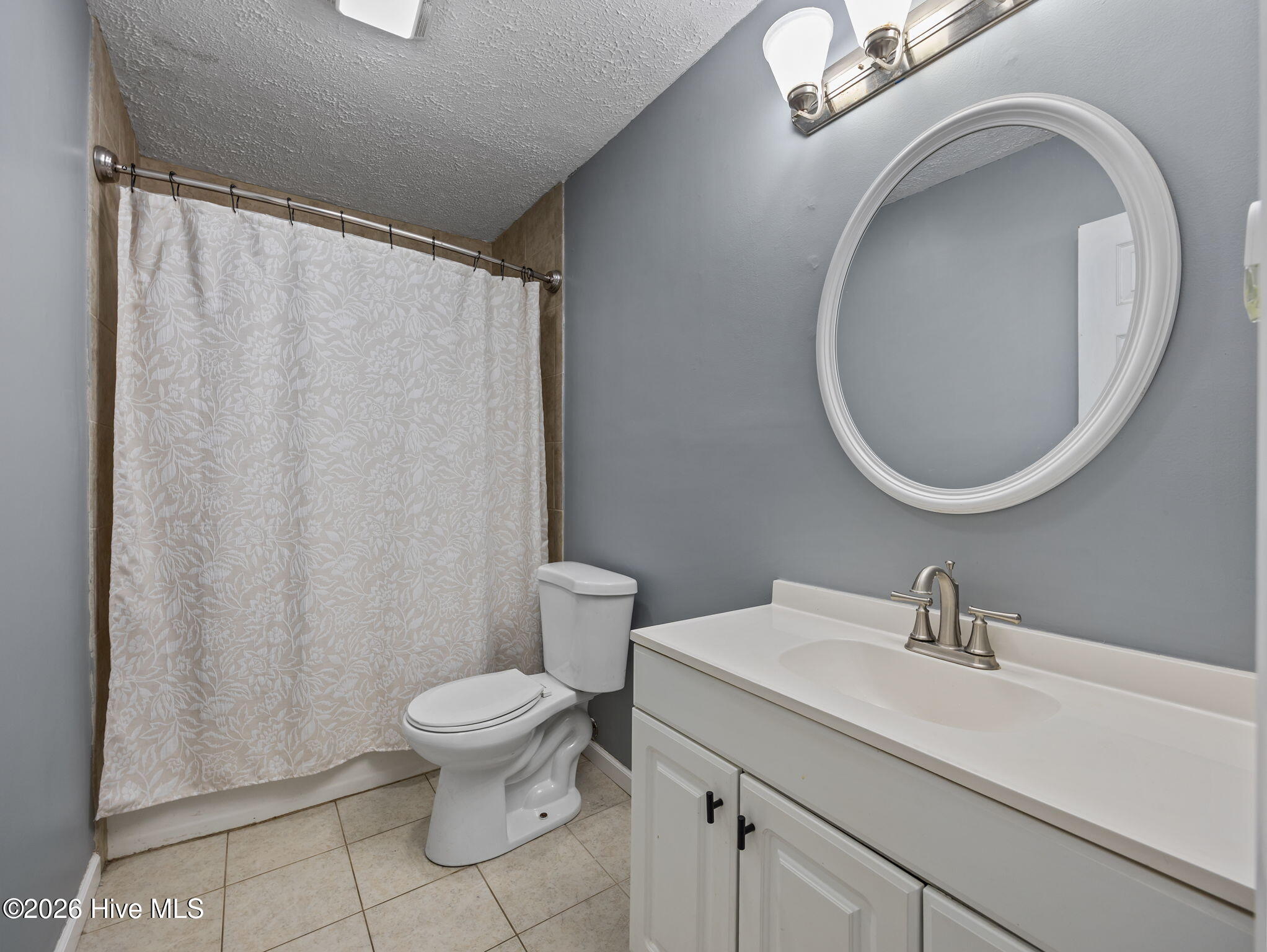 100563356 | Photo 24